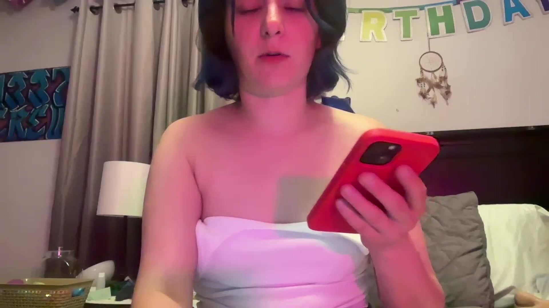 Gallery image thumbnail from BirthdayBEACH's myfreecams stream on, 04/24/2025, 06:51 image 8 of 20