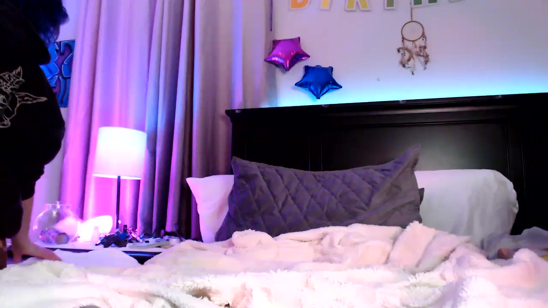 Gallery image thumbnail from BirthdayBEACH's myfreecams stream on, 04/26/2025, 06:50 image 2 of 20