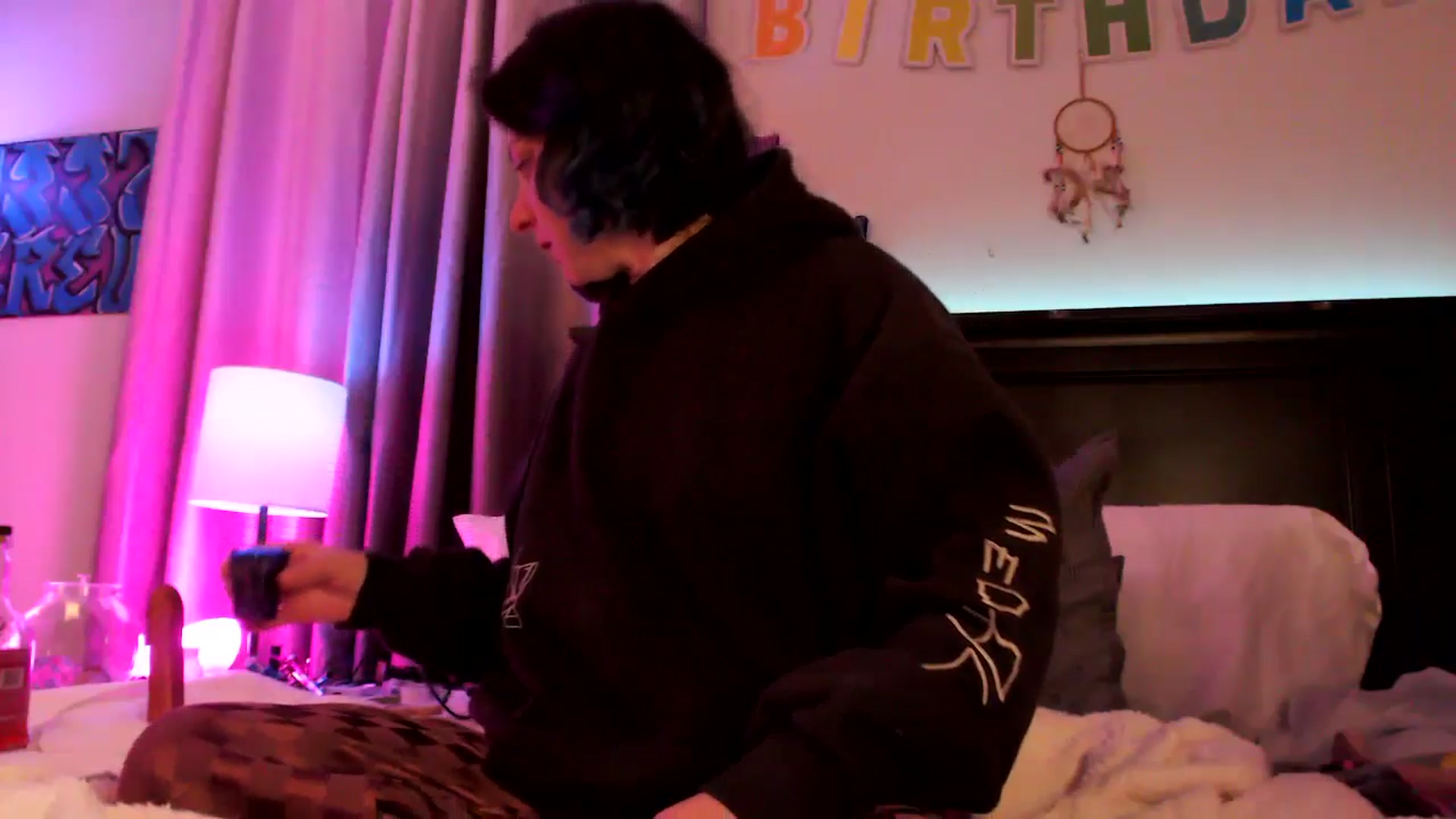 Gallery image thumbnail from BirthdayBEACH's myfreecams stream on, 04/26/2025, 06:50 image 8 of 20