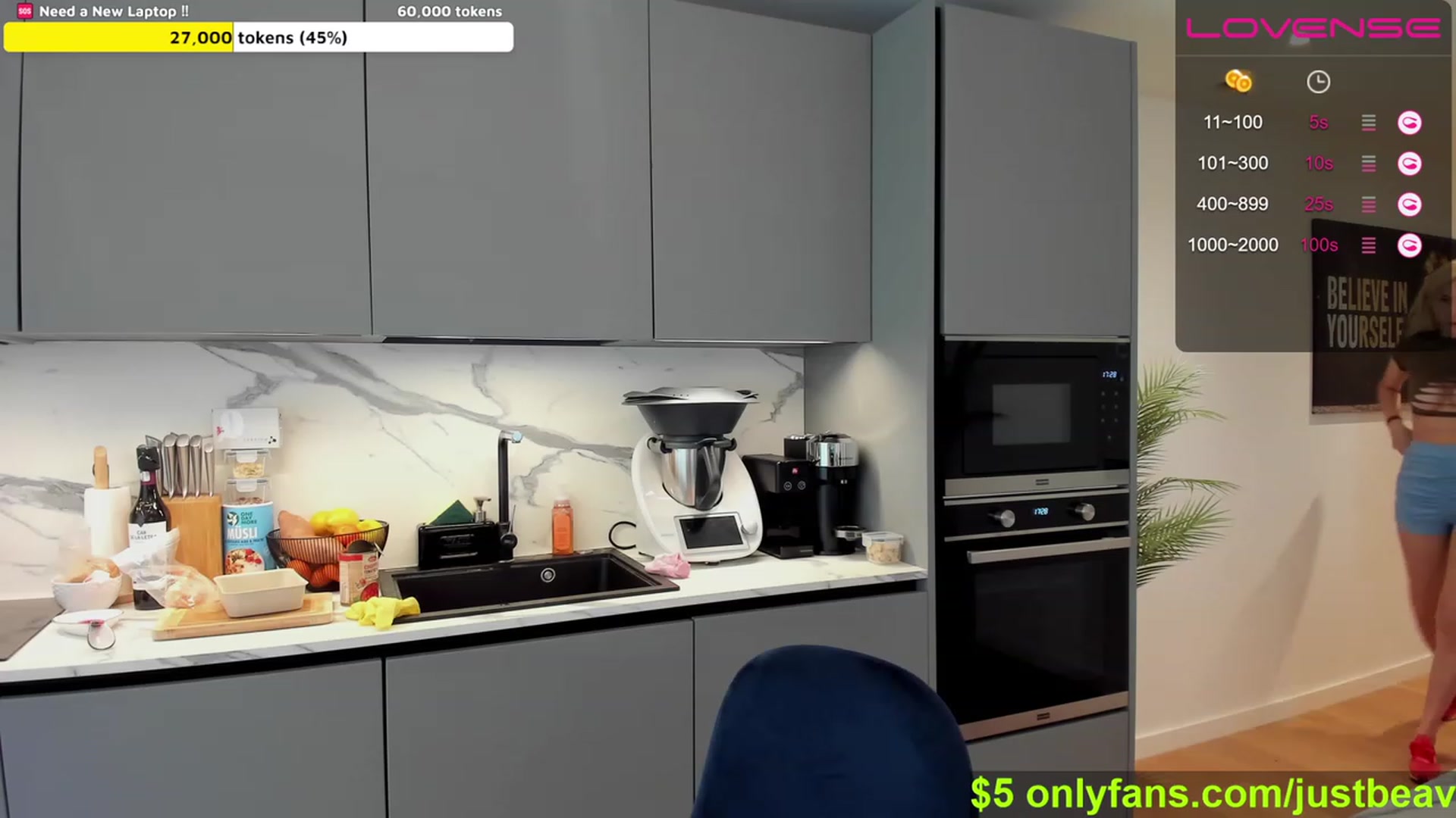 Gallery image thumbnail from BirthdayBea's myfreecams stream on, 04/22/2023, 15:16 image 11 of 20