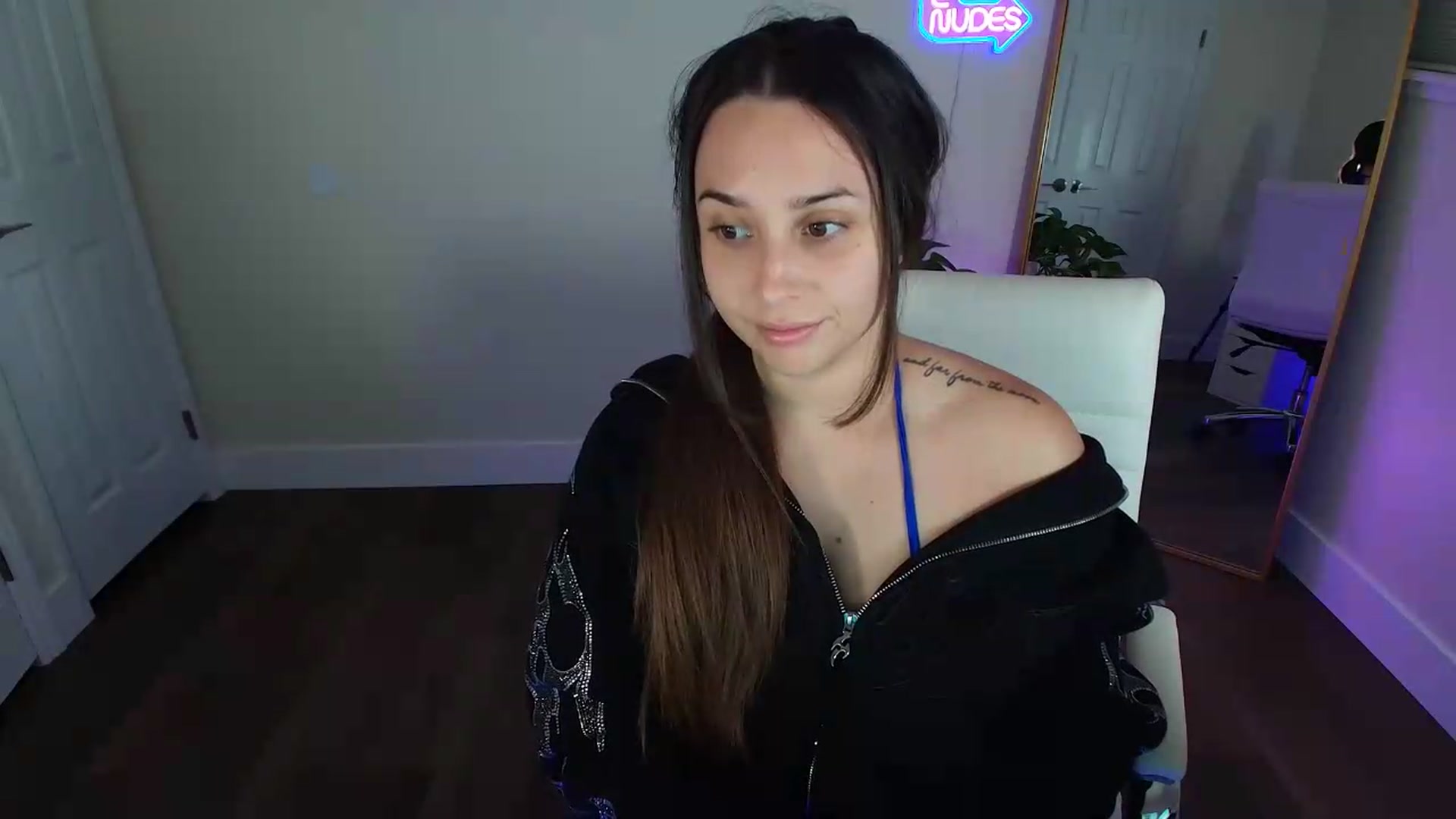 Gallery image thumbnail from BirthdayBrittani's myfreecams stream on, 07/07/2026, 05:42 image 12 of 20