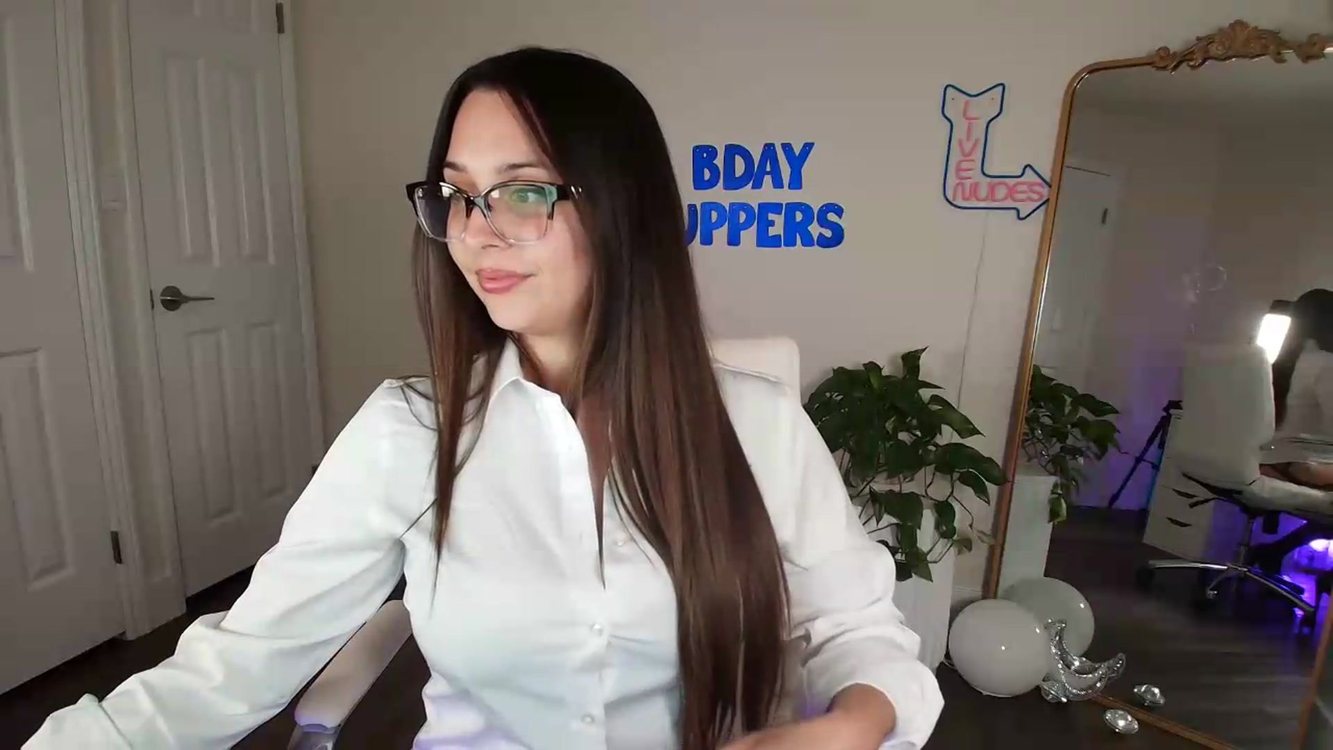 Gallery image thumbnail from BirthdayBrittani's myfreecams stream on, 07/08/2026, 09:36 image 8 of 20