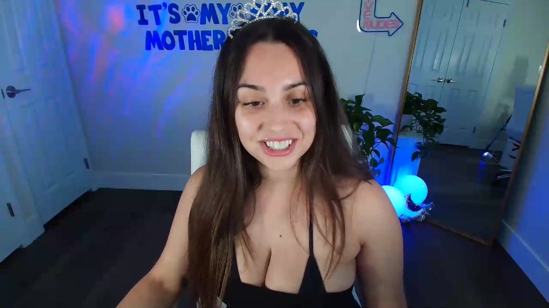 Gallery image thumbnail from BirthdayBrittani's myfreecams stream on, 07/27/2026, 02:14 image 13 of 20