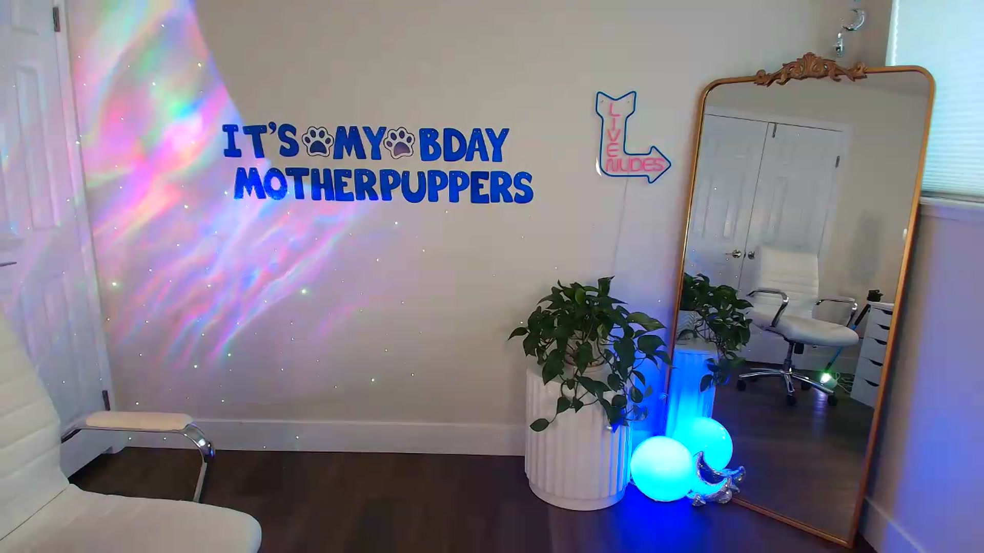 Gallery image thumbnail from BirthdayBrittani's myfreecams stream on, 07/27/2026, 02:14 image 6 of 20
