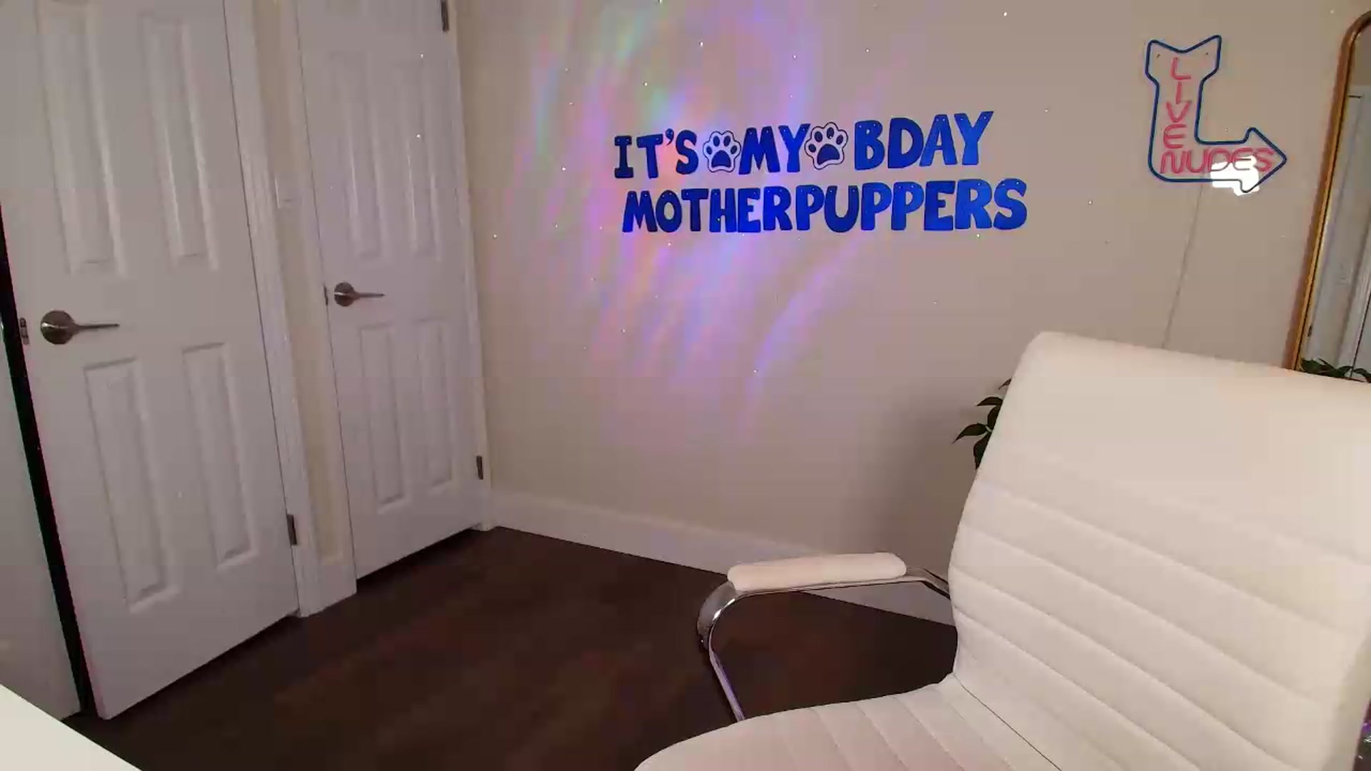 Gallery image thumbnail from BirthdayBrittani's myfreecams stream on, 07/31/2026, 08:23 image 12 of 20