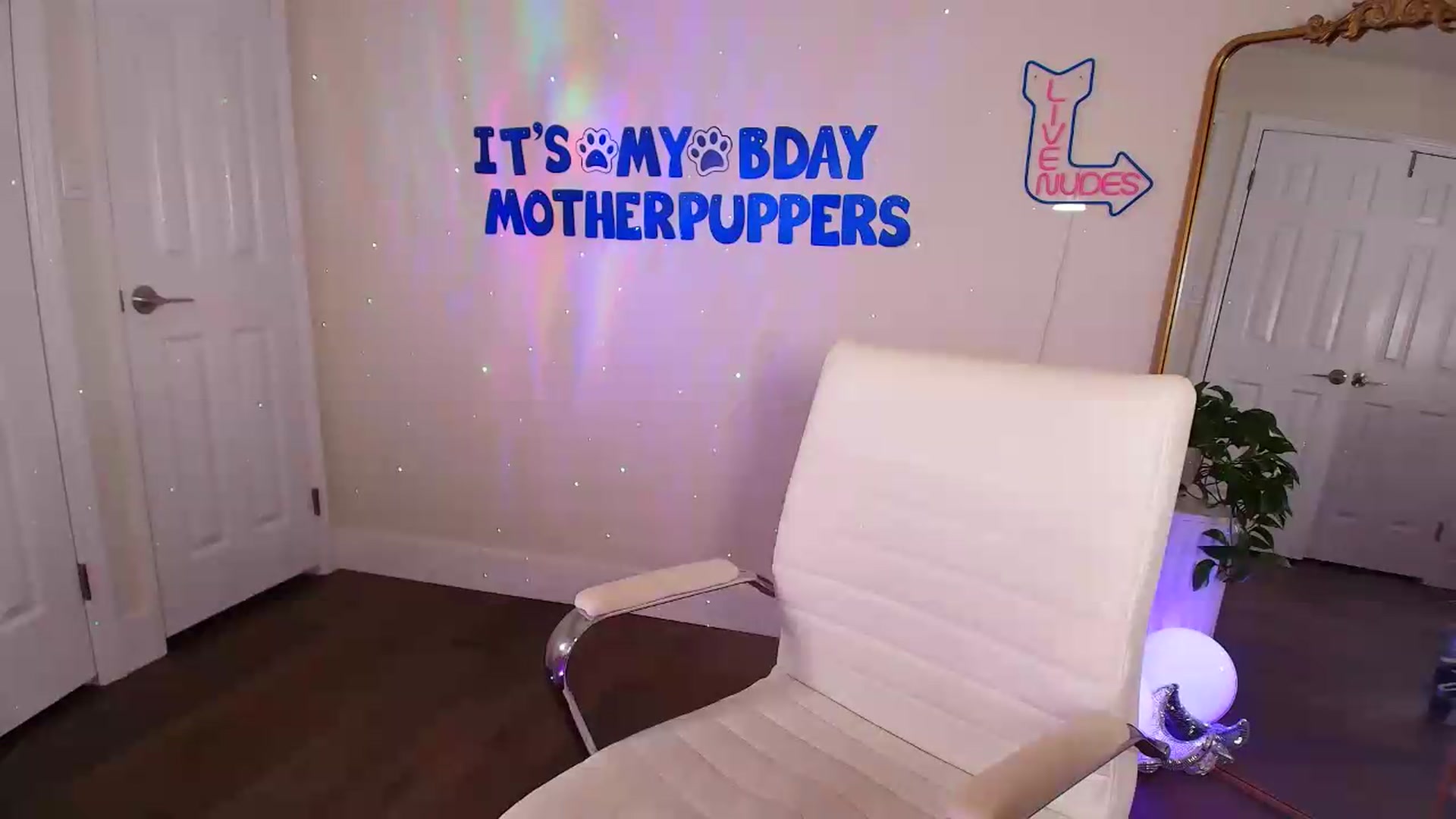 Gallery image thumbnail from BirthdayBrittani's myfreecams stream on, 08/01/2026, 07:20 image 15 of 20