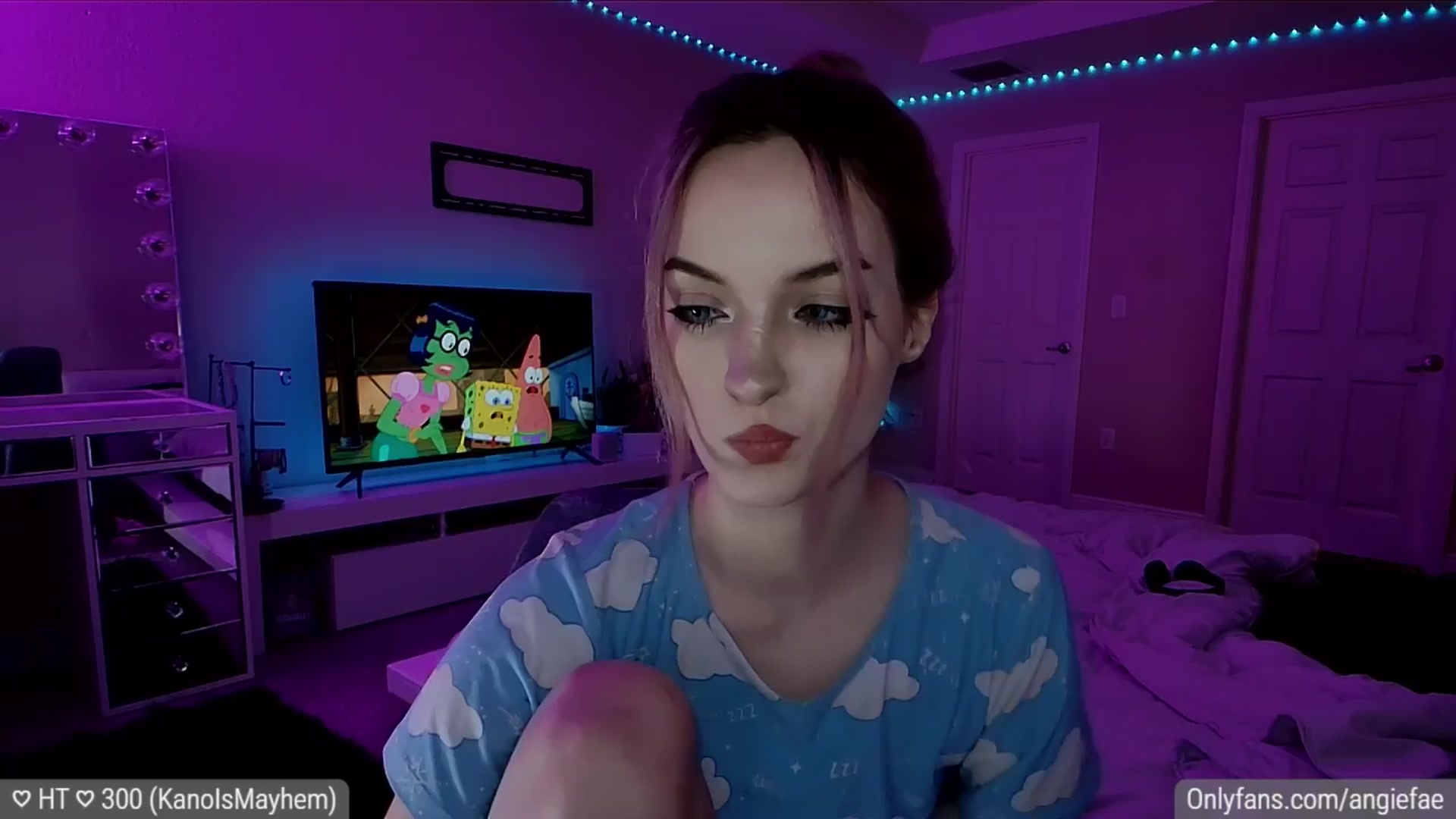 Gallery image thumbnail from BirthdayFae's myfreecams stream on, 04/10/2024, 08:32 image 3 of 20