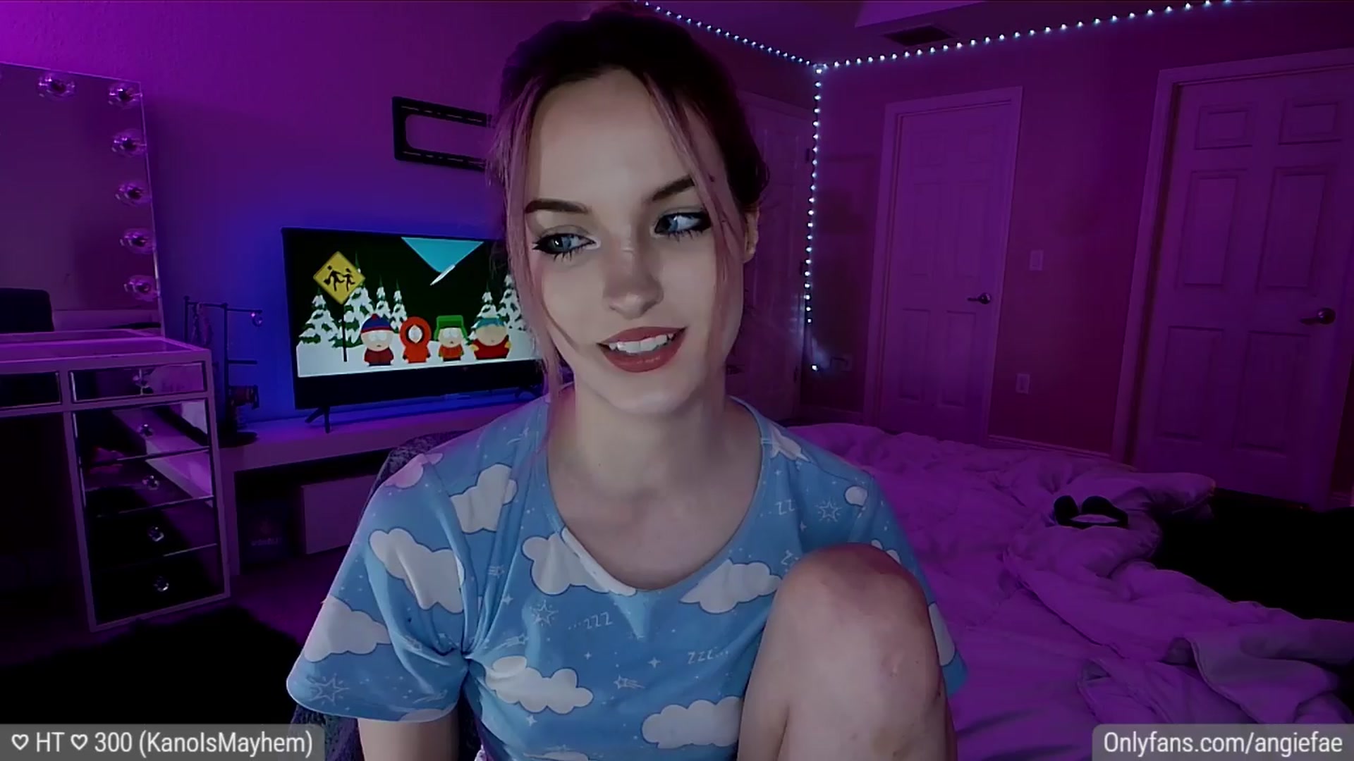 Gallery image thumbnail from BirthdayFae's myfreecams stream on, 04/10/2024, 08:32 image 18 of 20