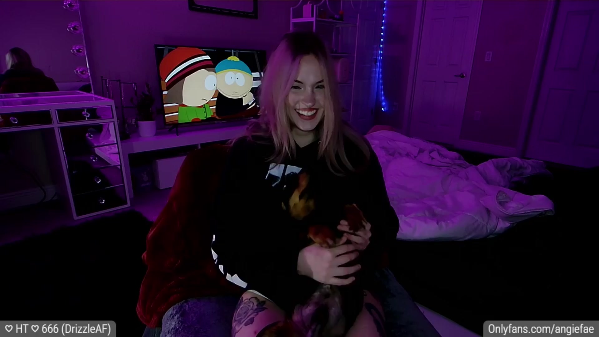 Gallery image thumbnail from BirthdayFae's myfreecams stream on, 04/15/2024, 06:05 image 1 of 20