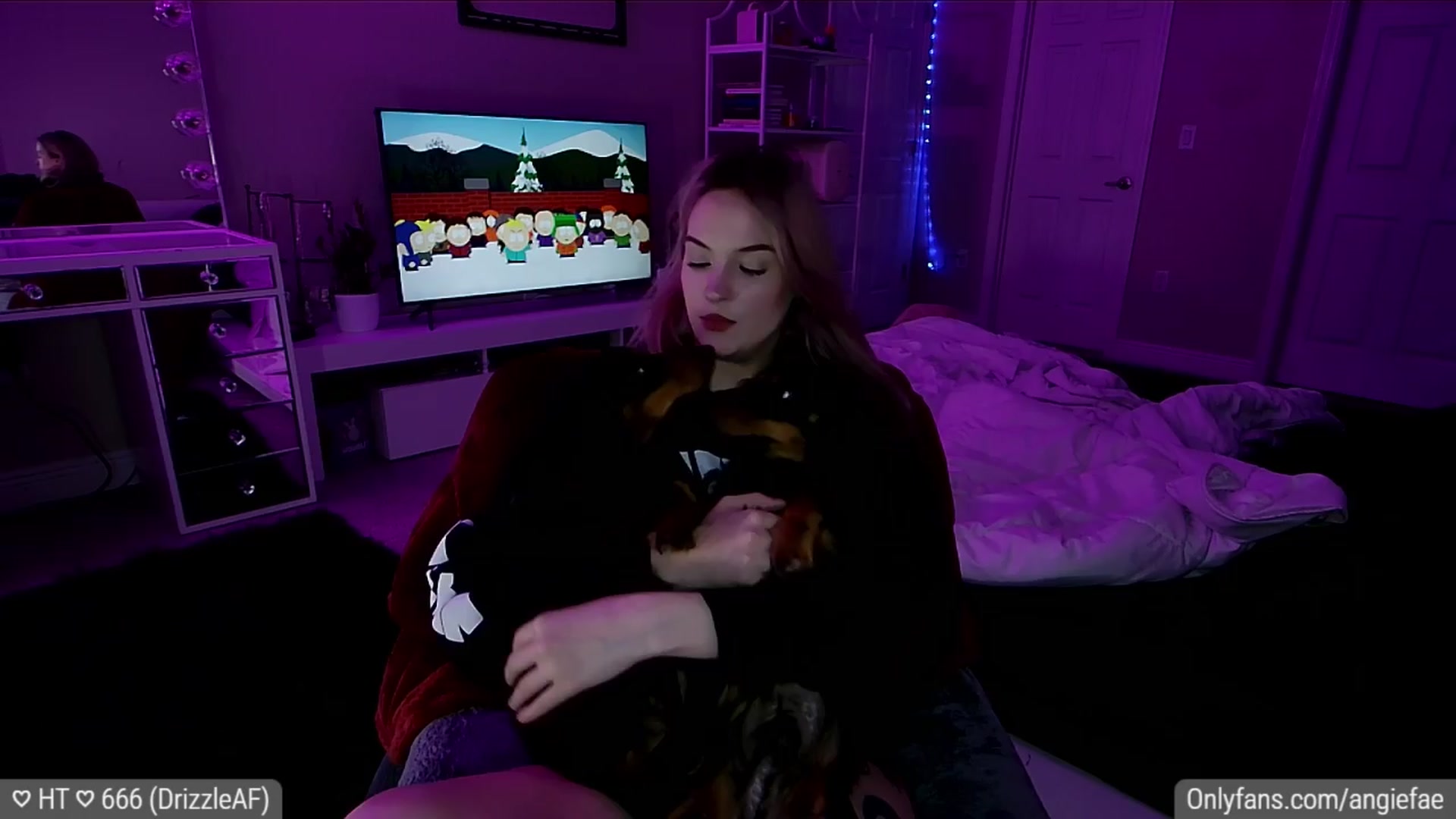 Gallery image thumbnail from BirthdayFae's myfreecams stream on, 04/15/2024, 06:05 image 6 of 20