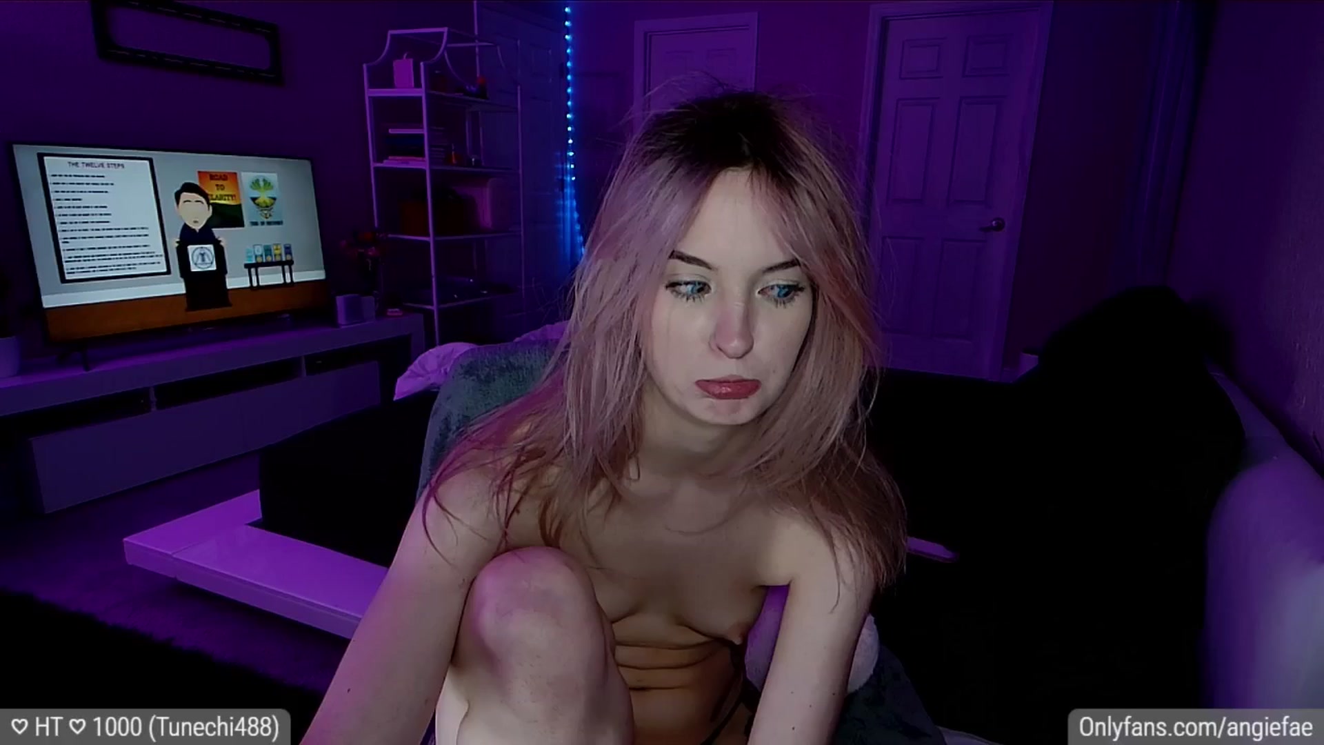 Gallery image thumbnail from BirthdayFae's myfreecams stream on, 04/16/2024, 10:33 image 14 of 20