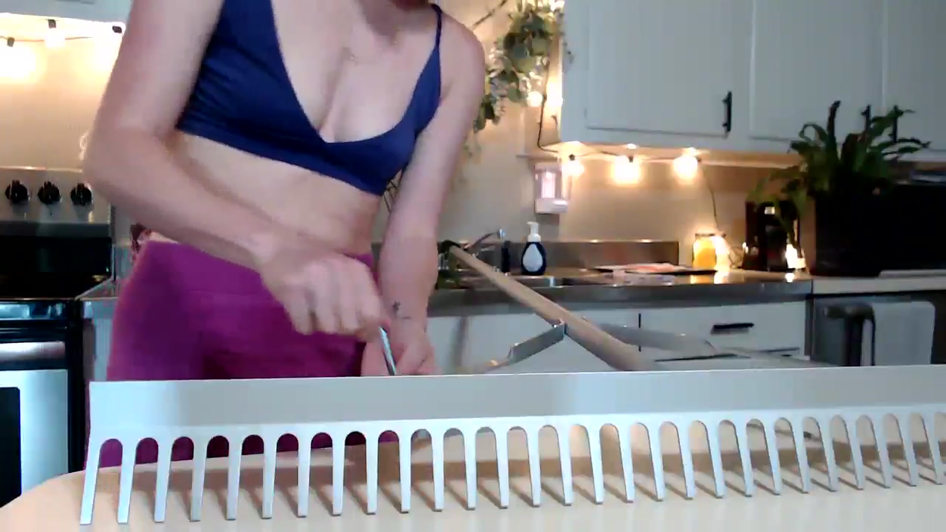 Gallery image thumbnail from BirthdayFarmG's myfreecams stream on, 07/09/2025, 20:54 image 10 of 20