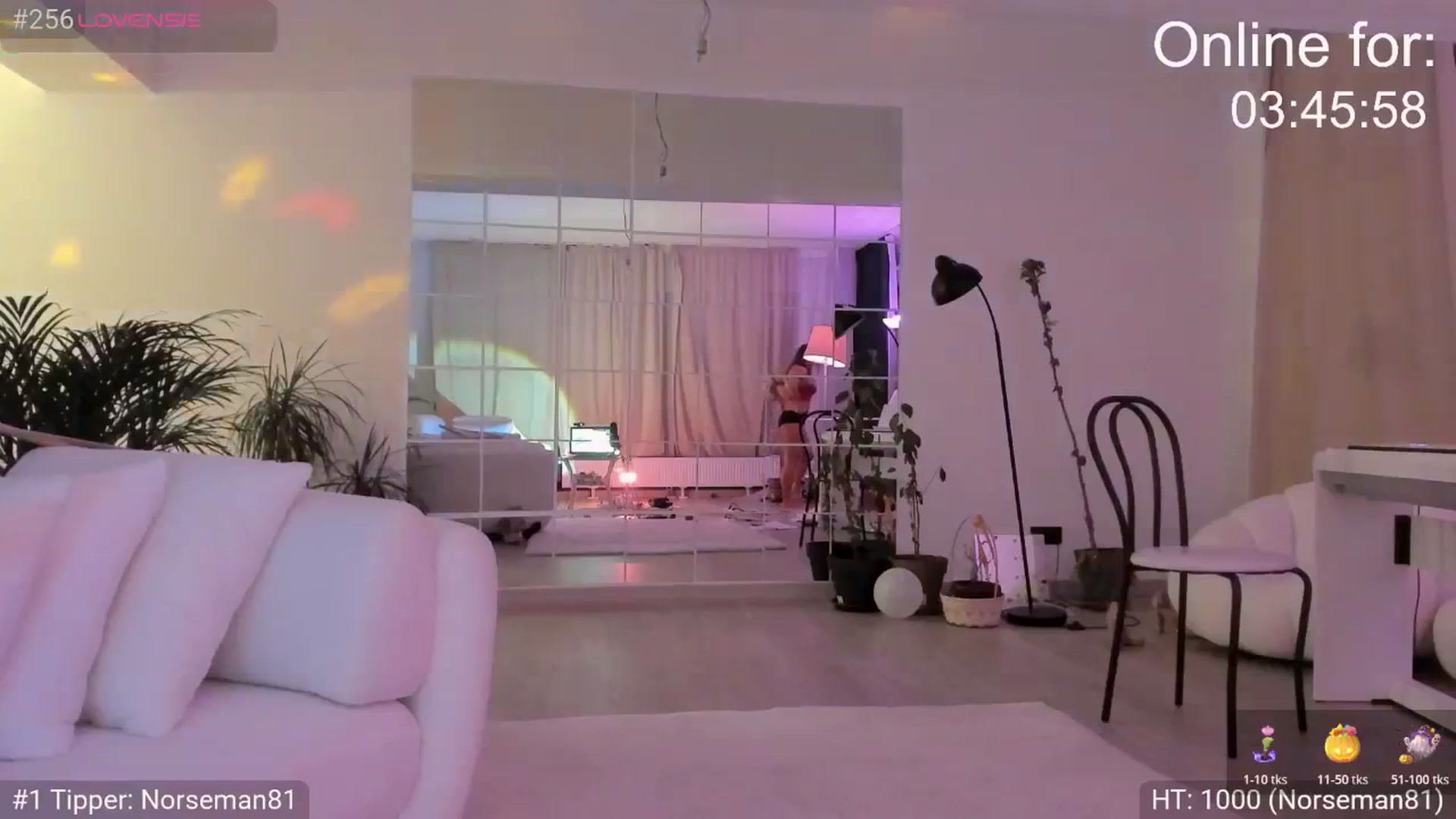 Gallery image thumbnail from BirthdayG1rl's myfreecams stream on, 10/25/2025, 24:21 image 17 of 20
