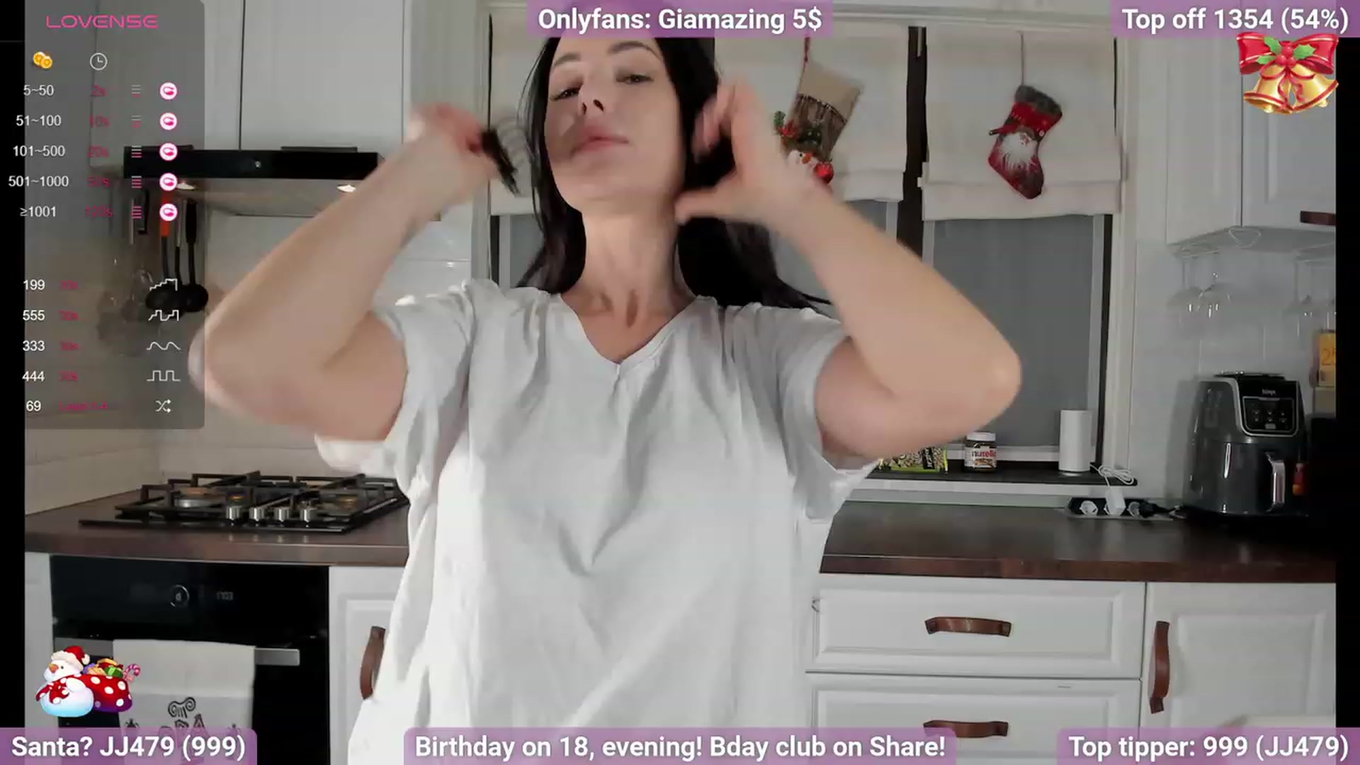Gallery image thumbnail from BirthdayGia's myfreecams stream on, 12/16/2023, 15:21 image 7 of 20