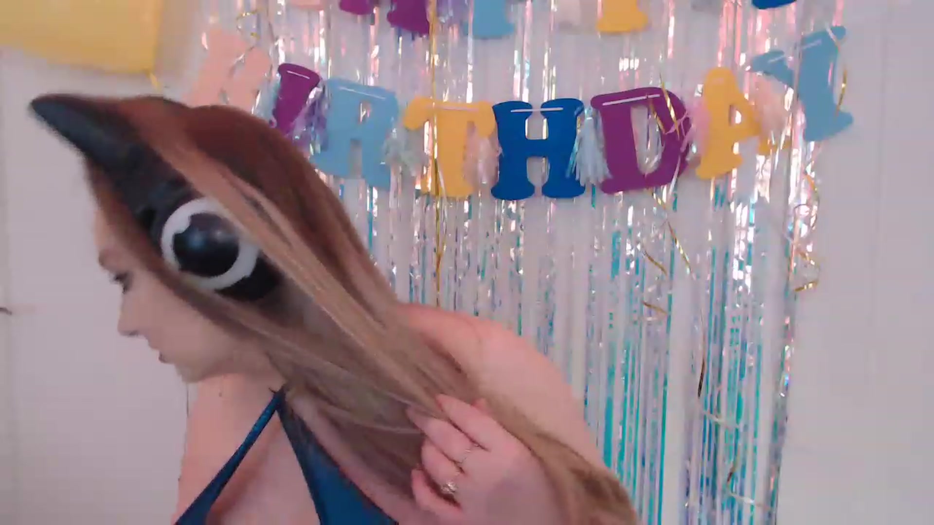 Gallery image thumbnail from BirthdayGirl's myfreecams stream on, 04/27/2023, 09:08 image 12 of 20