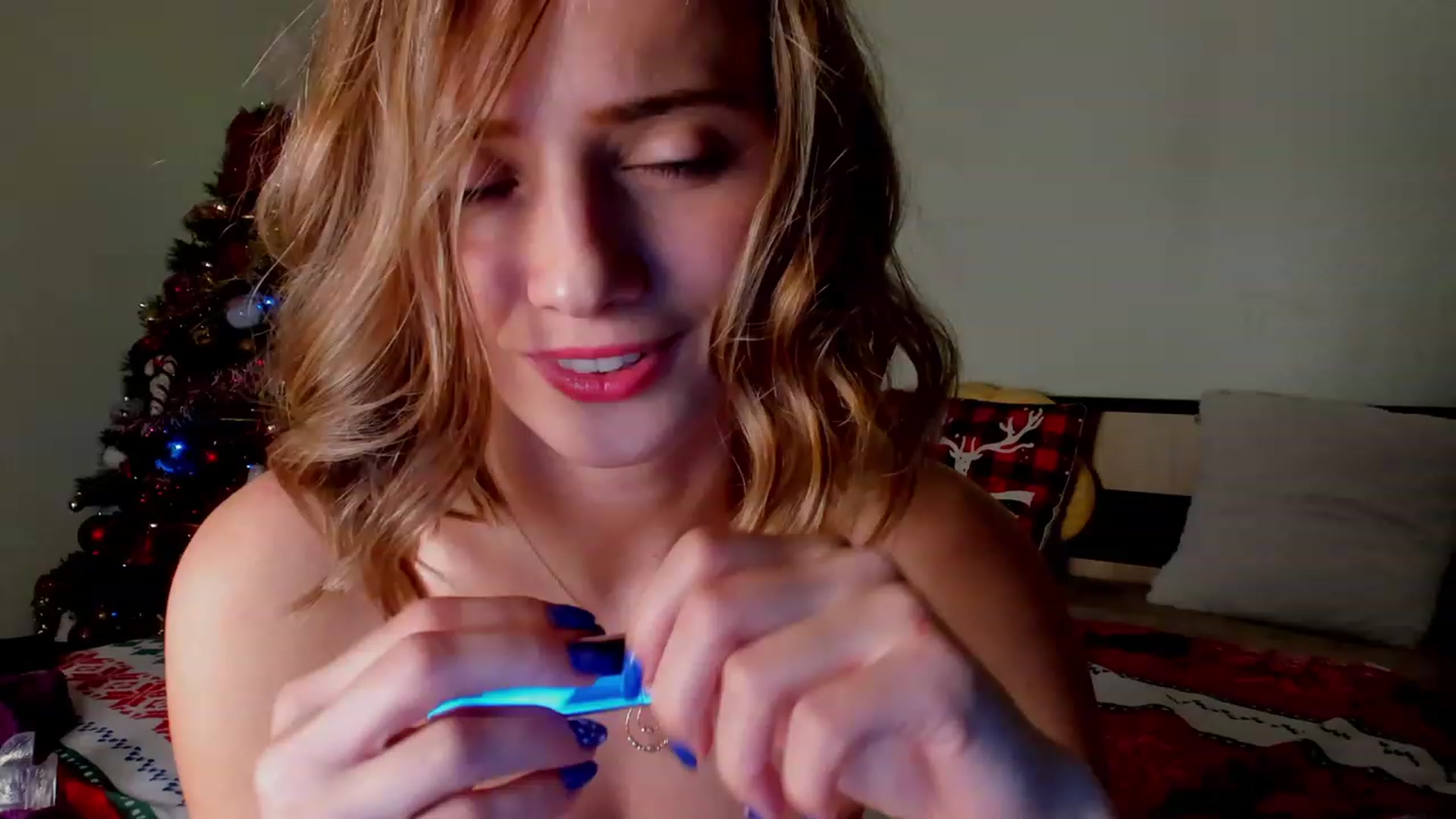 Gallery image thumbnail from BirthdayGirlK's myfreecams stream on, 12/11/2022, 20:16 image 7 of 20
