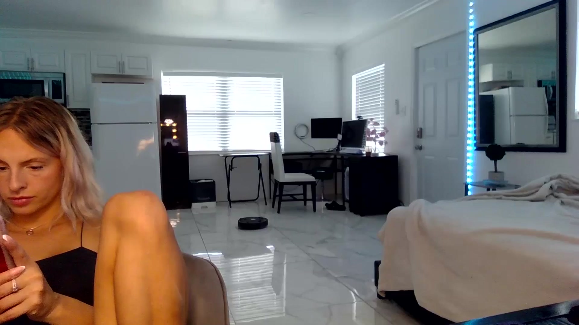 Gallery image thumbnail from BirthdayGirli's myfreecams stream on, 07/14/2024, 21:52 image 5 of 20