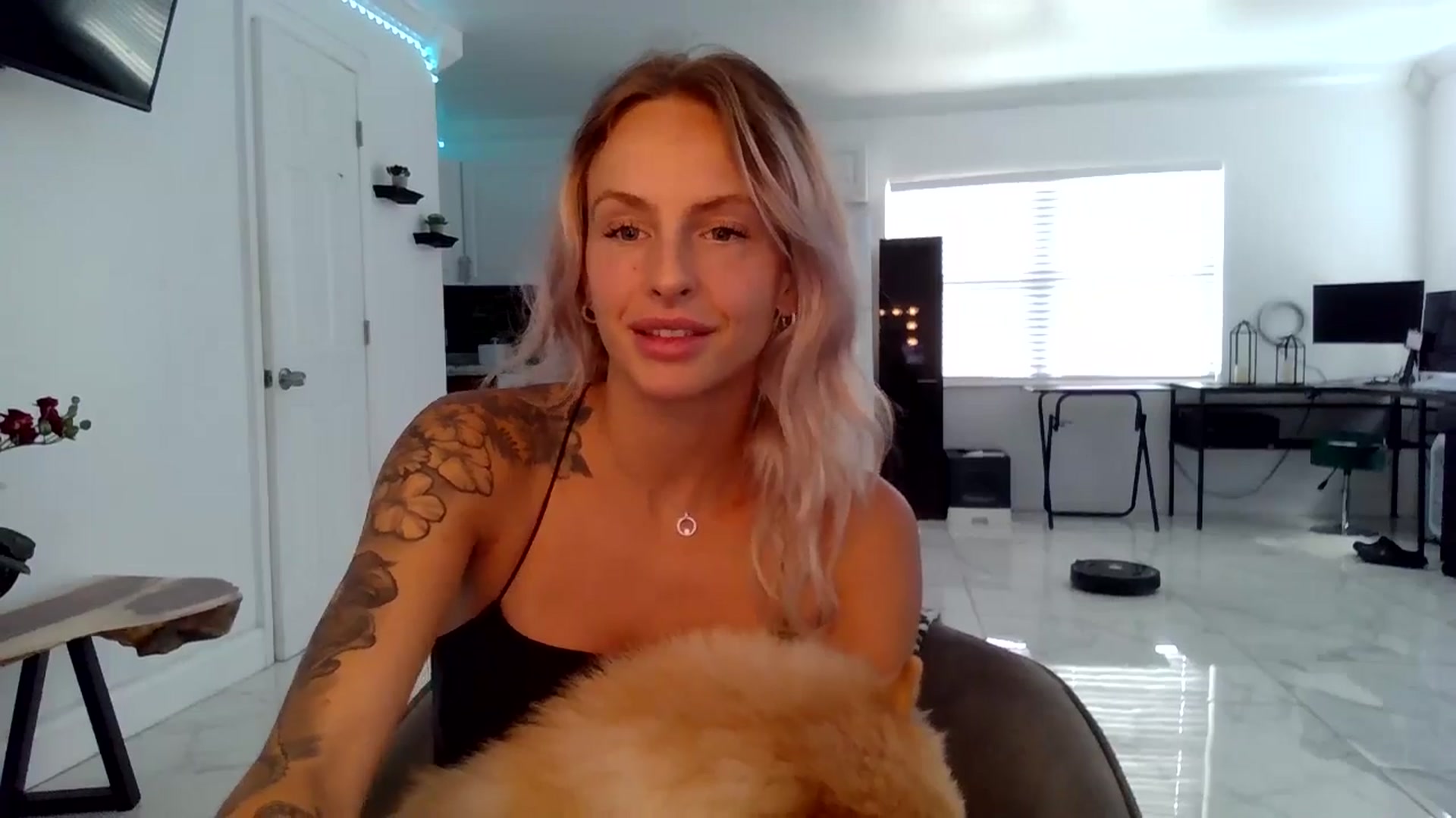 Gallery image thumbnail from BirthdayGirli's myfreecams stream on, 07/15/2024, 13:45 image 17 of 20