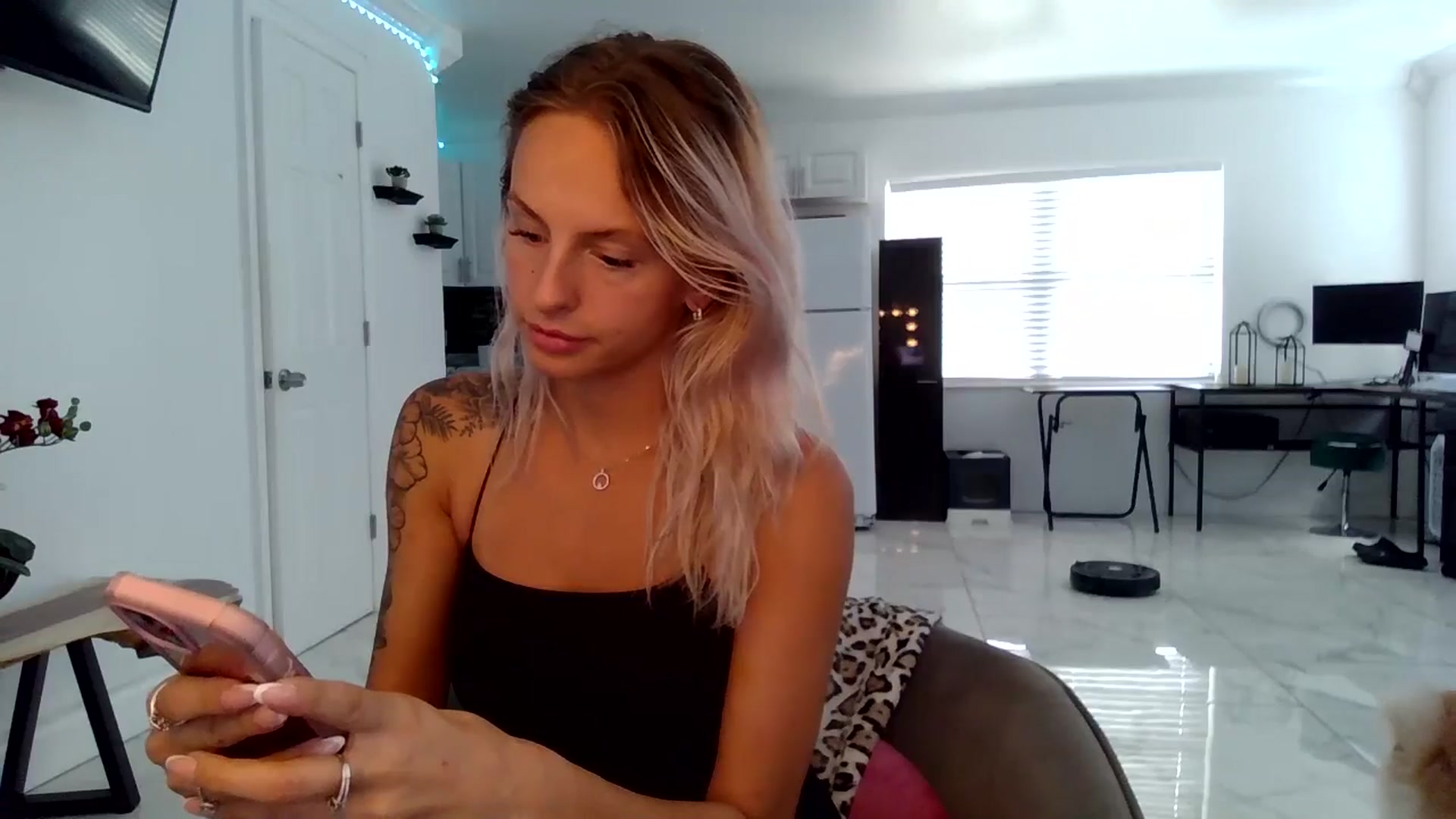 Gallery image thumbnail from BirthdayGirli's myfreecams stream on, 07/15/2024, 13:45 image 13 of 20