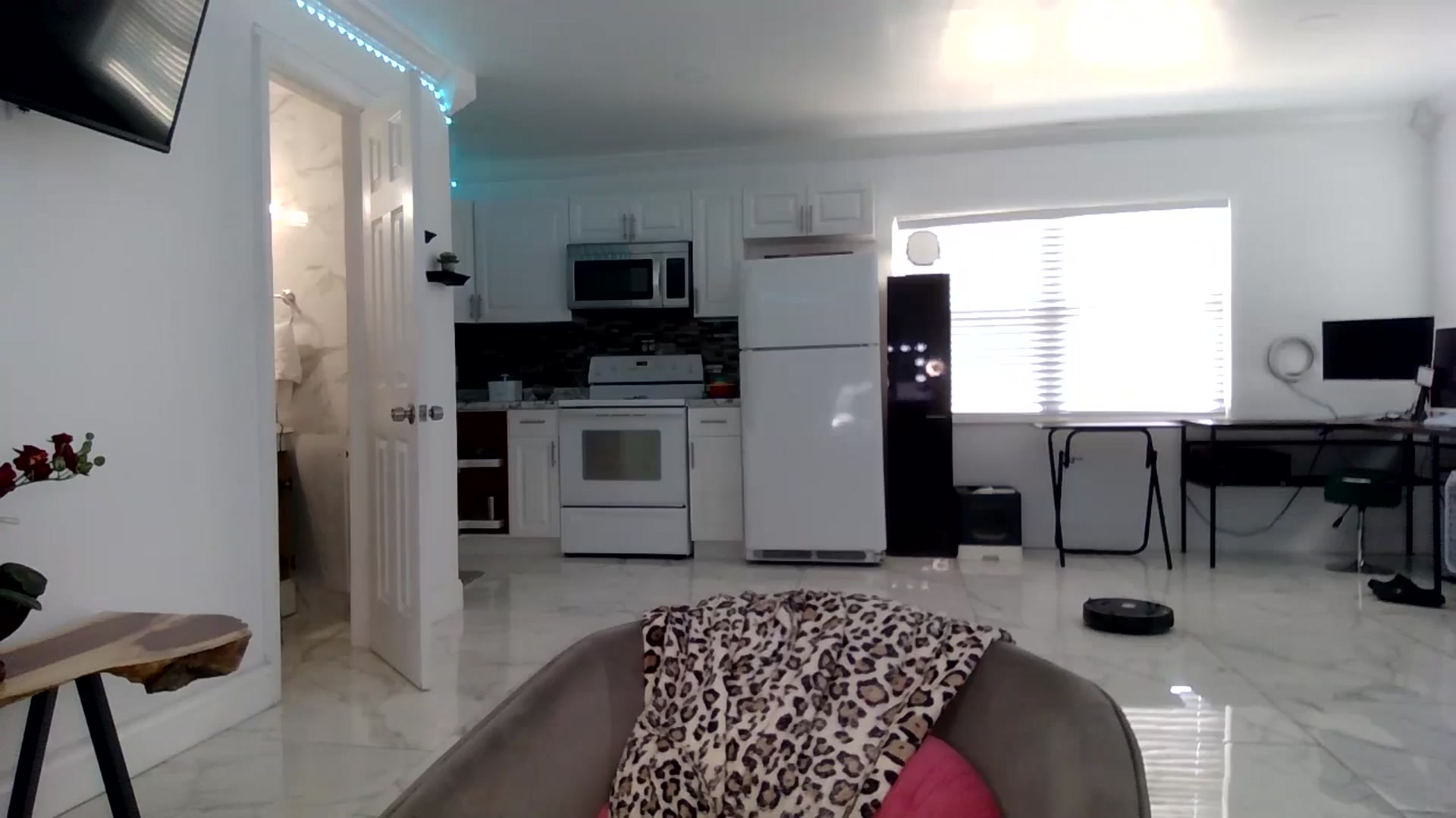 Gallery image thumbnail from BirthdayGirli's myfreecams stream on, 07/15/2024, 19:13 image 6 of 20