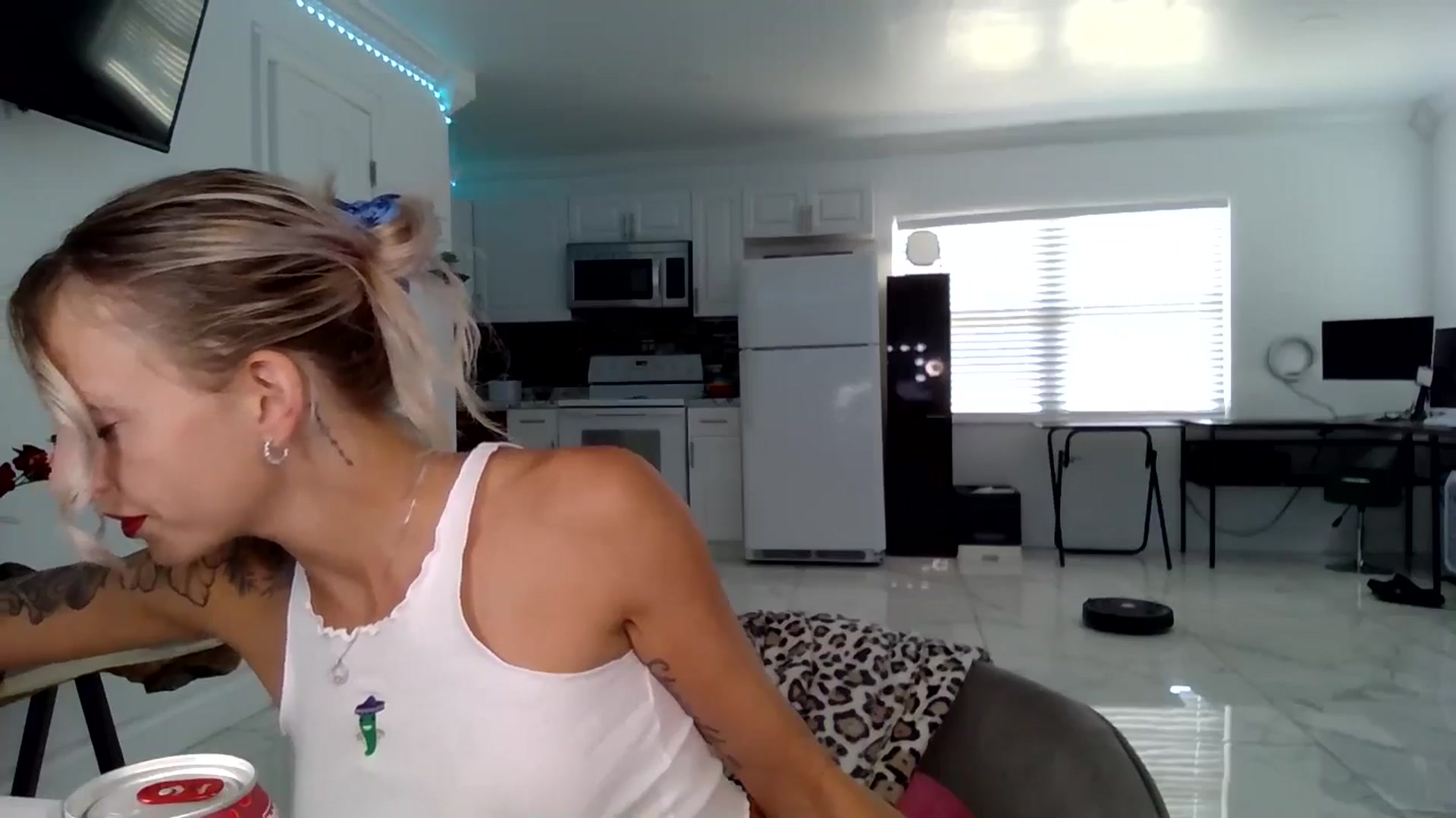 Gallery image thumbnail from BirthdayGirli's myfreecams stream on, 07/15/2024, 19:13 image 7 of 20