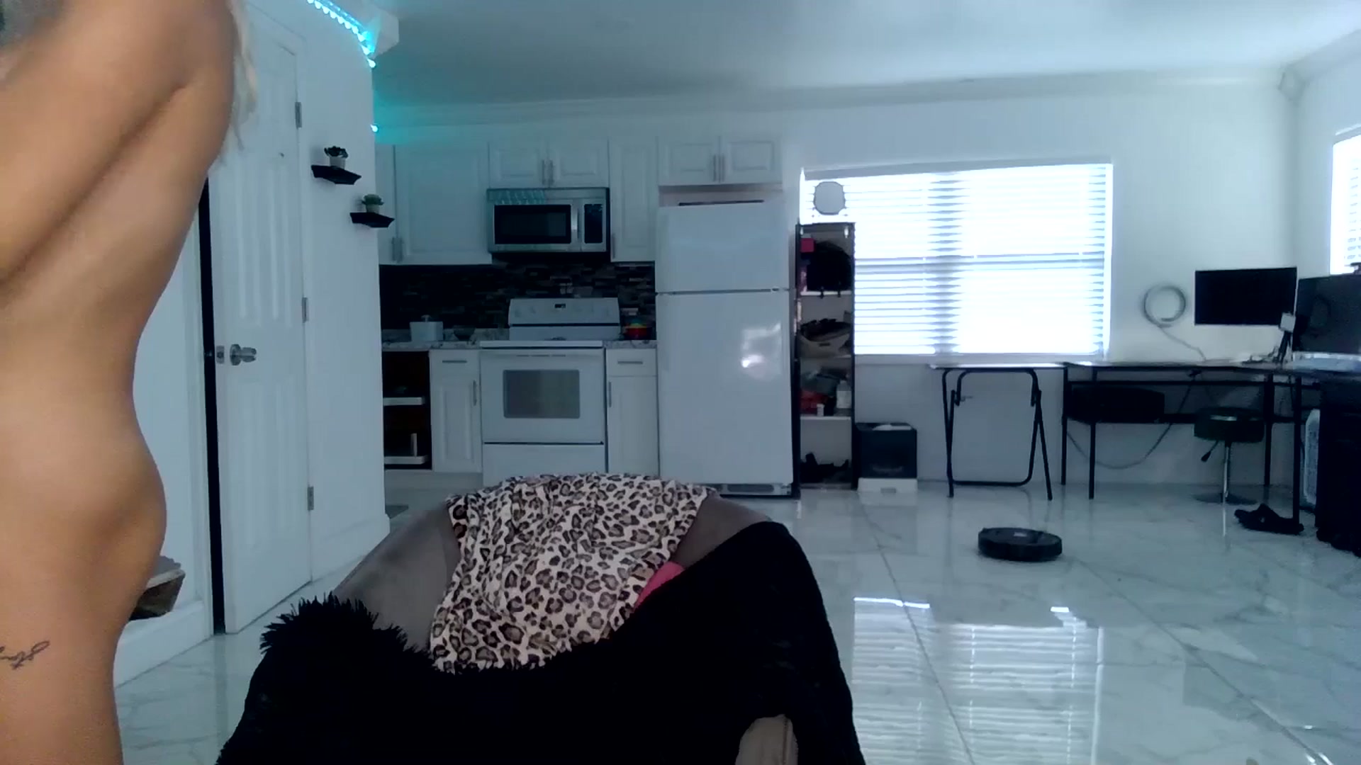 Gallery image thumbnail from BirthdayGirli's myfreecams stream on, 07/15/2024, 21:32 image 16 of 20
