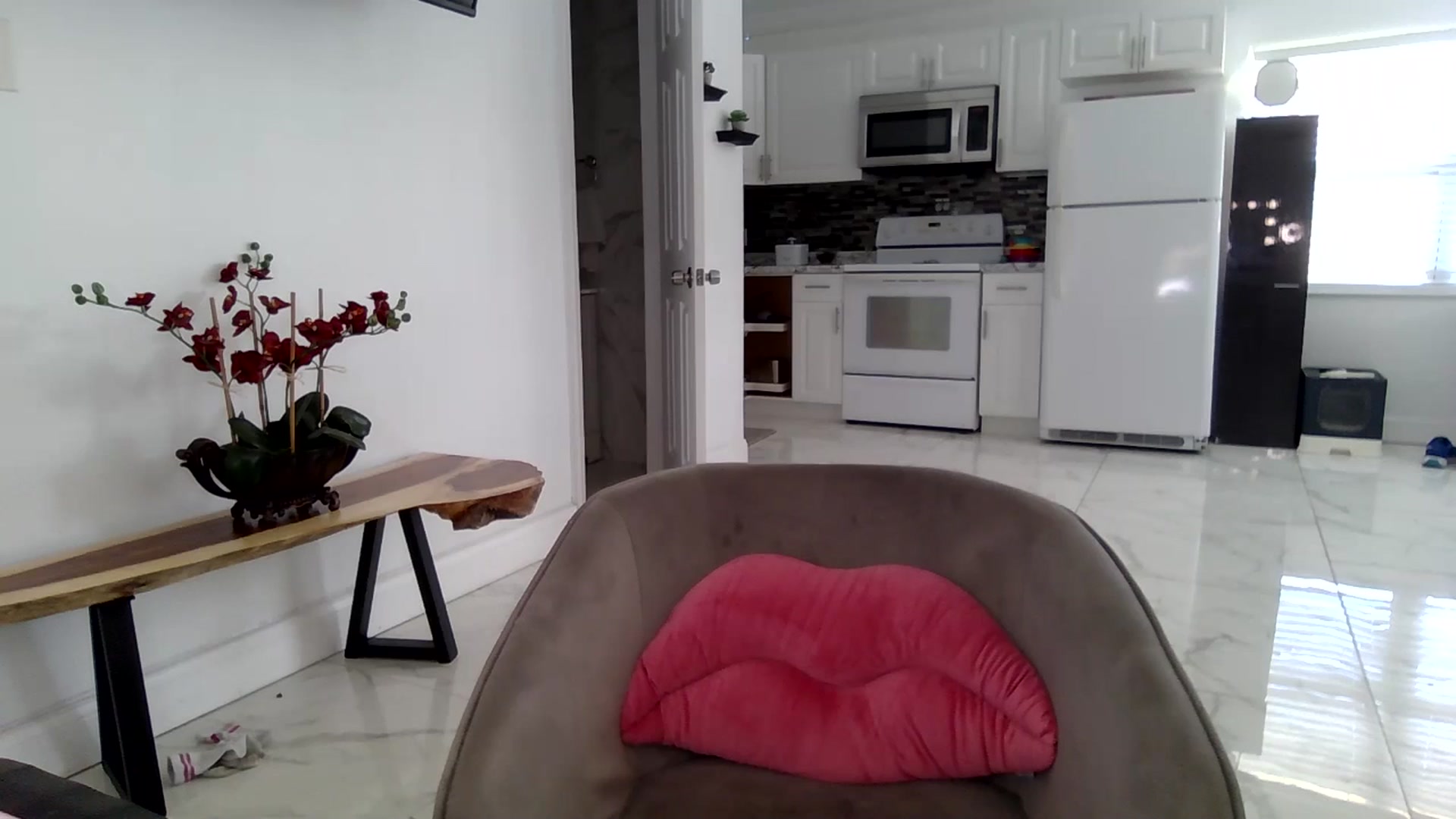 Gallery image thumbnail from BirthdayGirli's myfreecams stream on, 07/17/2024, 15:47 image 18 of 20
