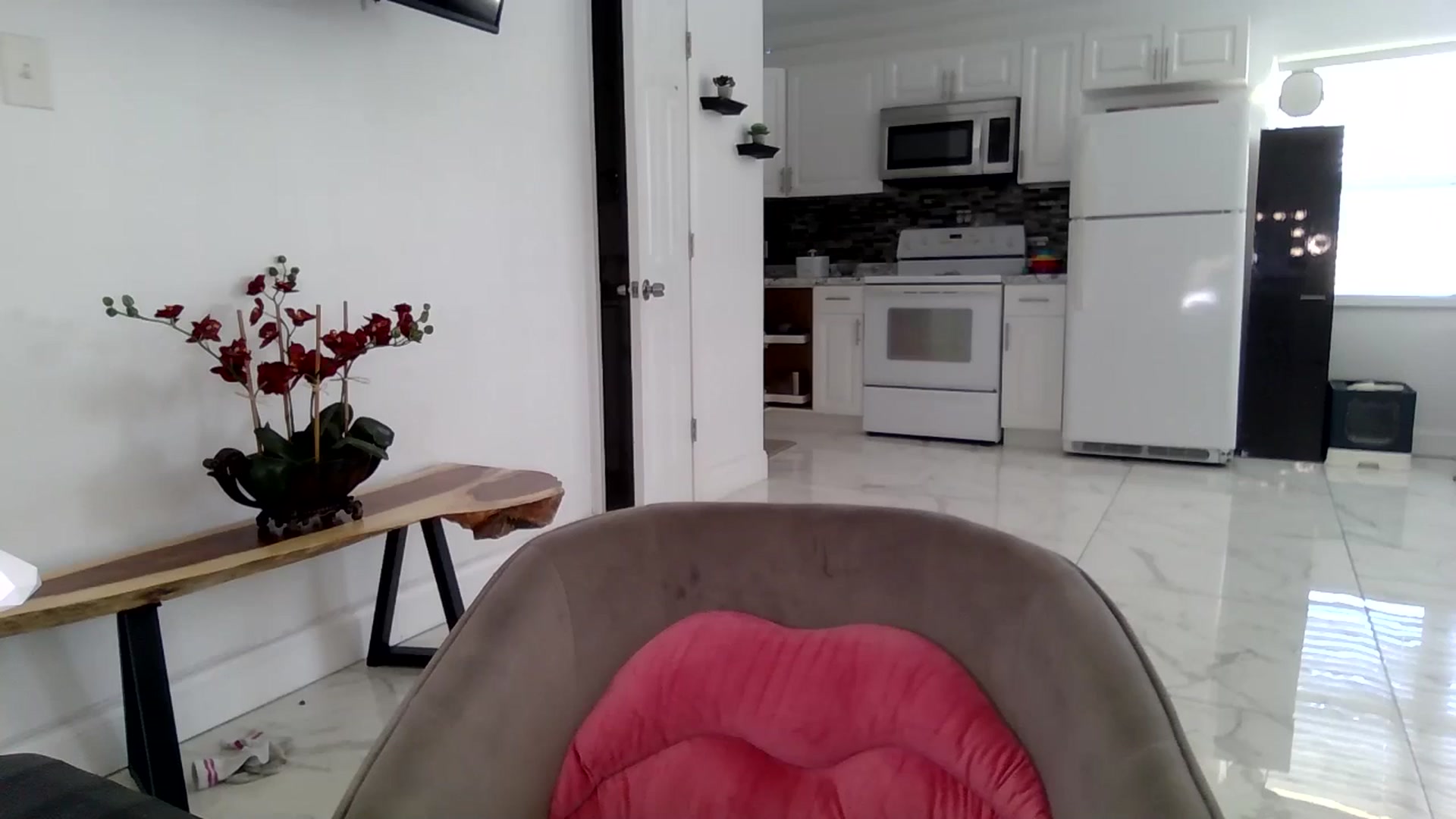 Gallery image thumbnail from BirthdayGirli's myfreecams stream on, 07/17/2024, 15:47 image 9 of 20