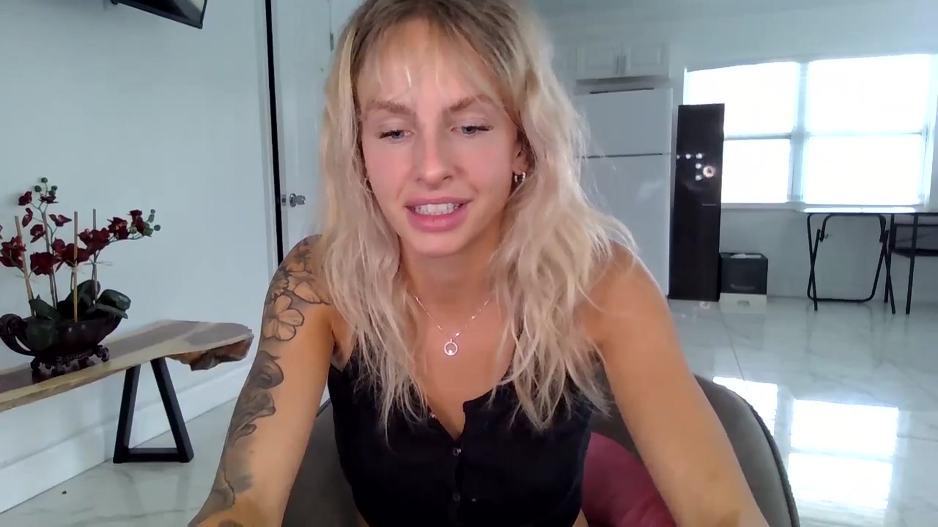 Gallery image thumbnail from BirthdayGirli's myfreecams stream on, 07/20/2024, 18:21 image 4 of 20