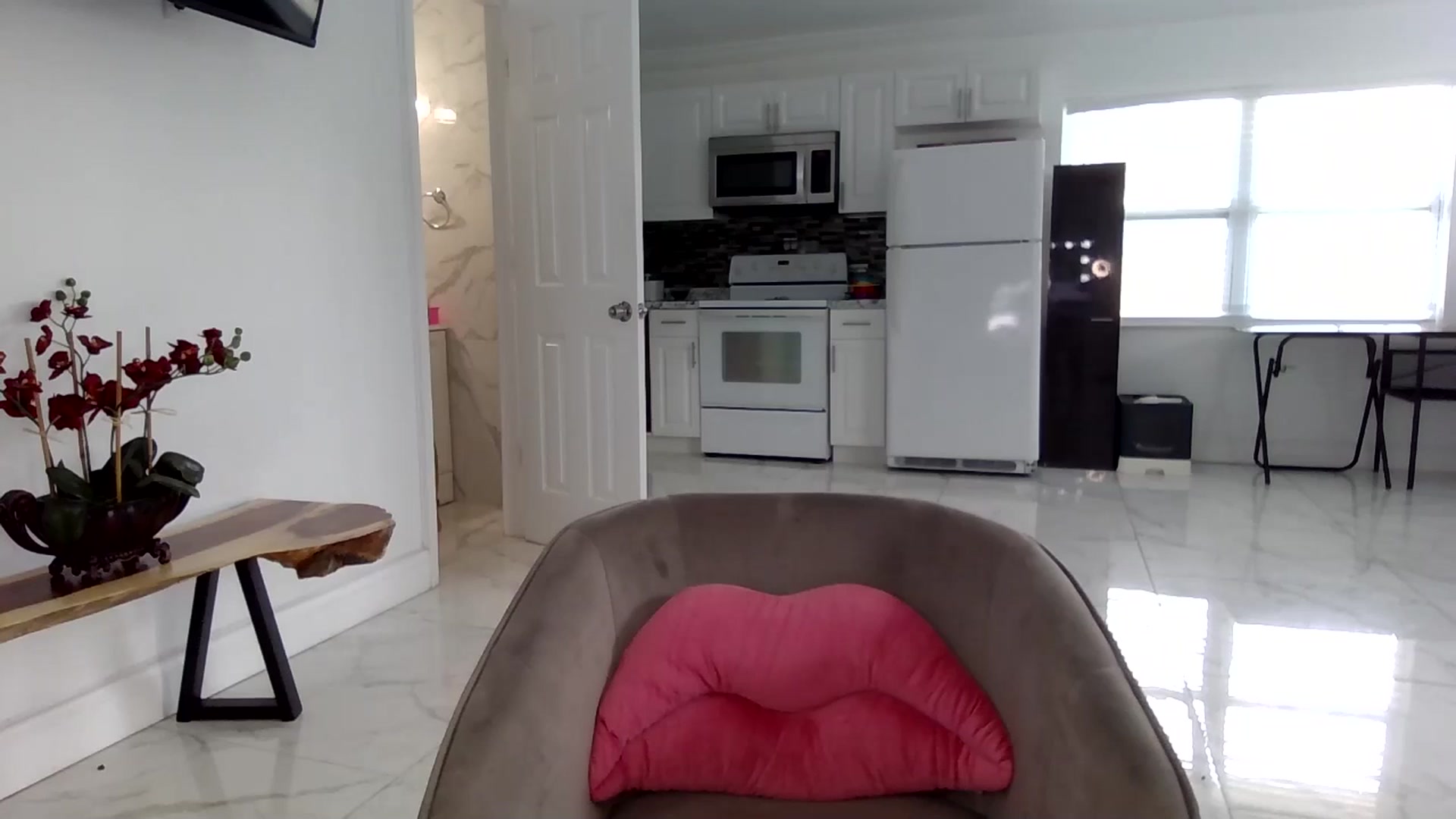 Gallery image thumbnail from BirthdayGirli's myfreecams stream on, 07/20/2024, 18:21 image 16 of 20