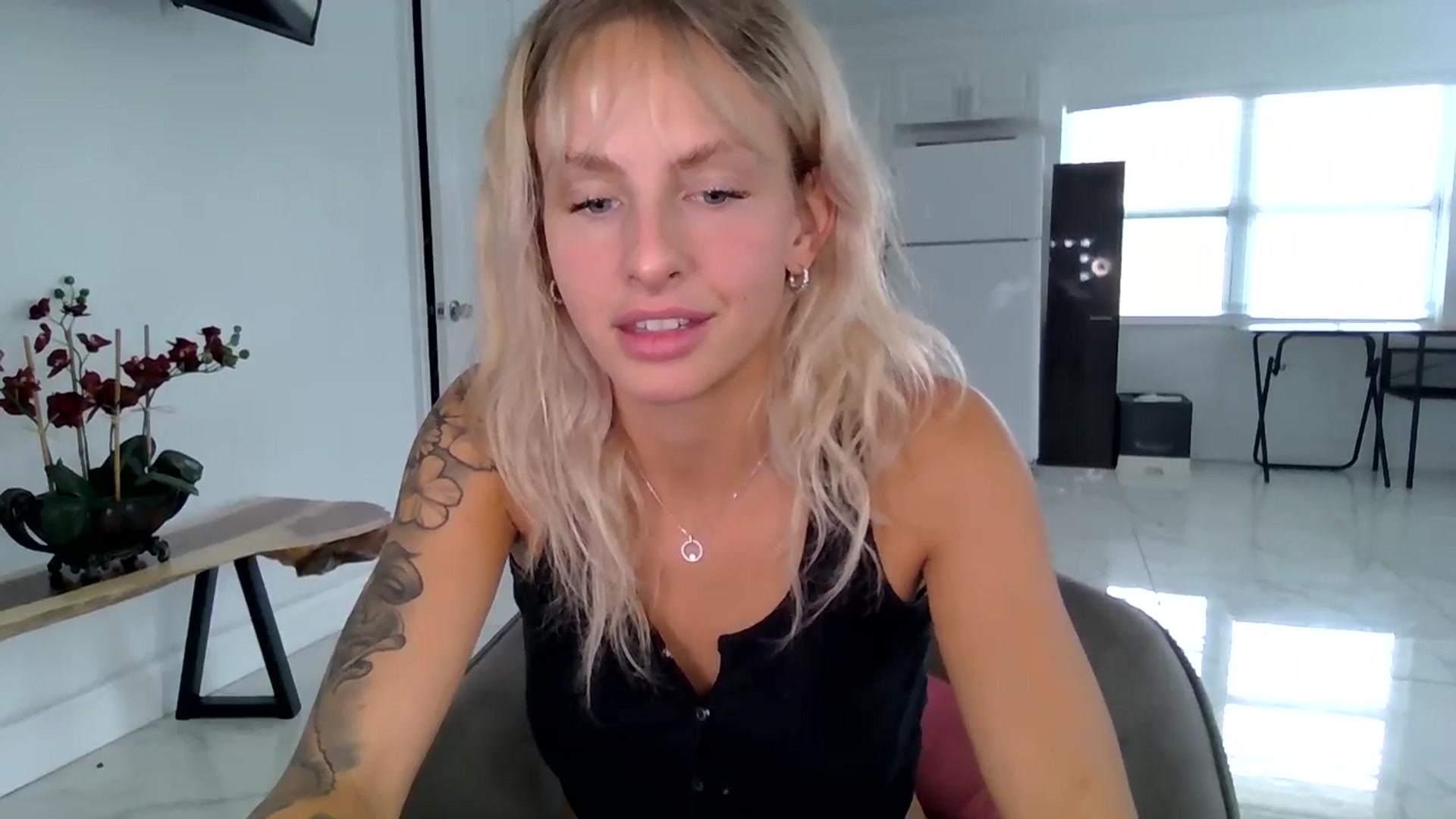 Gallery image thumbnail from BirthdayGirli's myfreecams stream on, 07/20/2024, 18:21 image 2 of 20