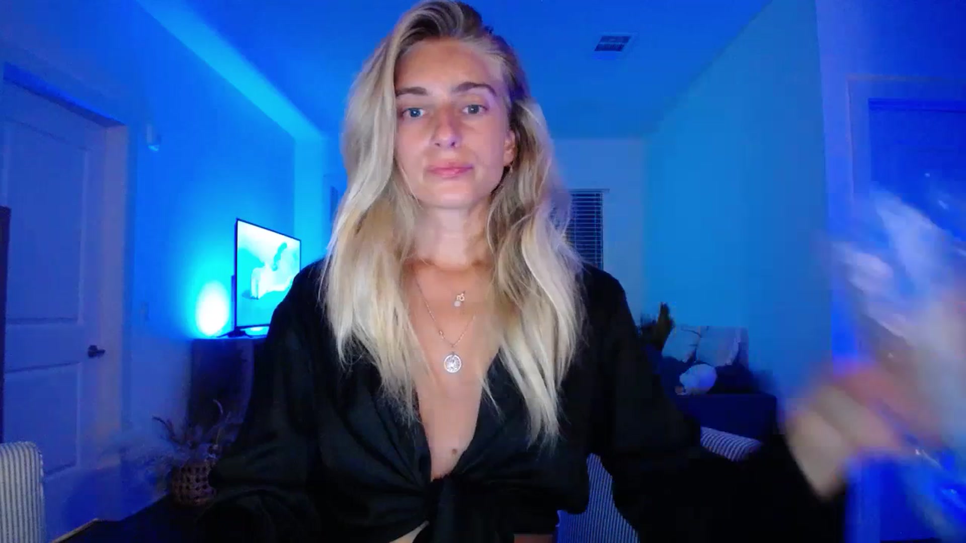 Gallery image thumbnail from BirthdayIrina's myfreecams stream on, 07/21/2023, 05:19 image 5 of 20