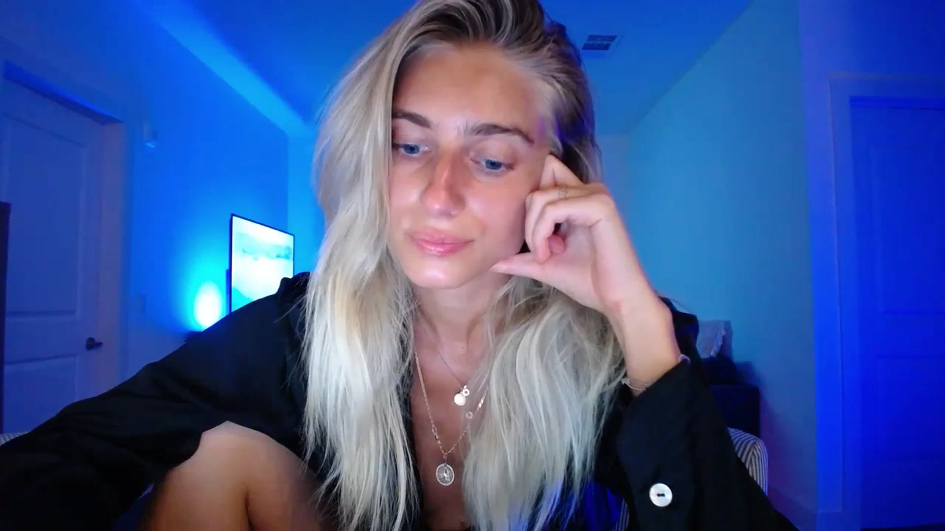 Gallery image thumbnail from BirthdayIrina's myfreecams stream on, 07/21/2023, 05:19 image 7 of 20