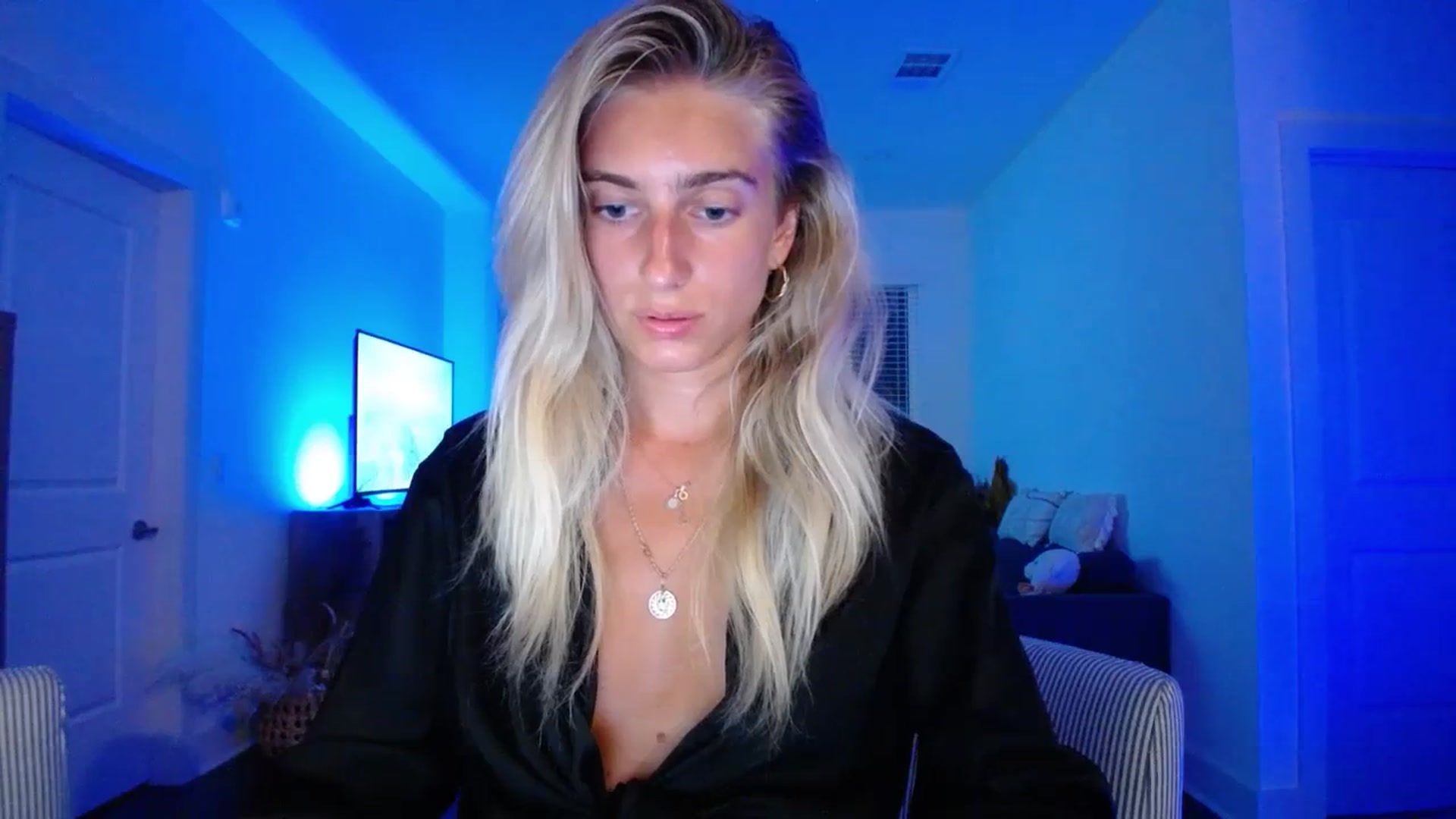 Gallery image thumbnail from BirthdayIrina's myfreecams stream on, 07/21/2023, 05:19 image 10 of 20