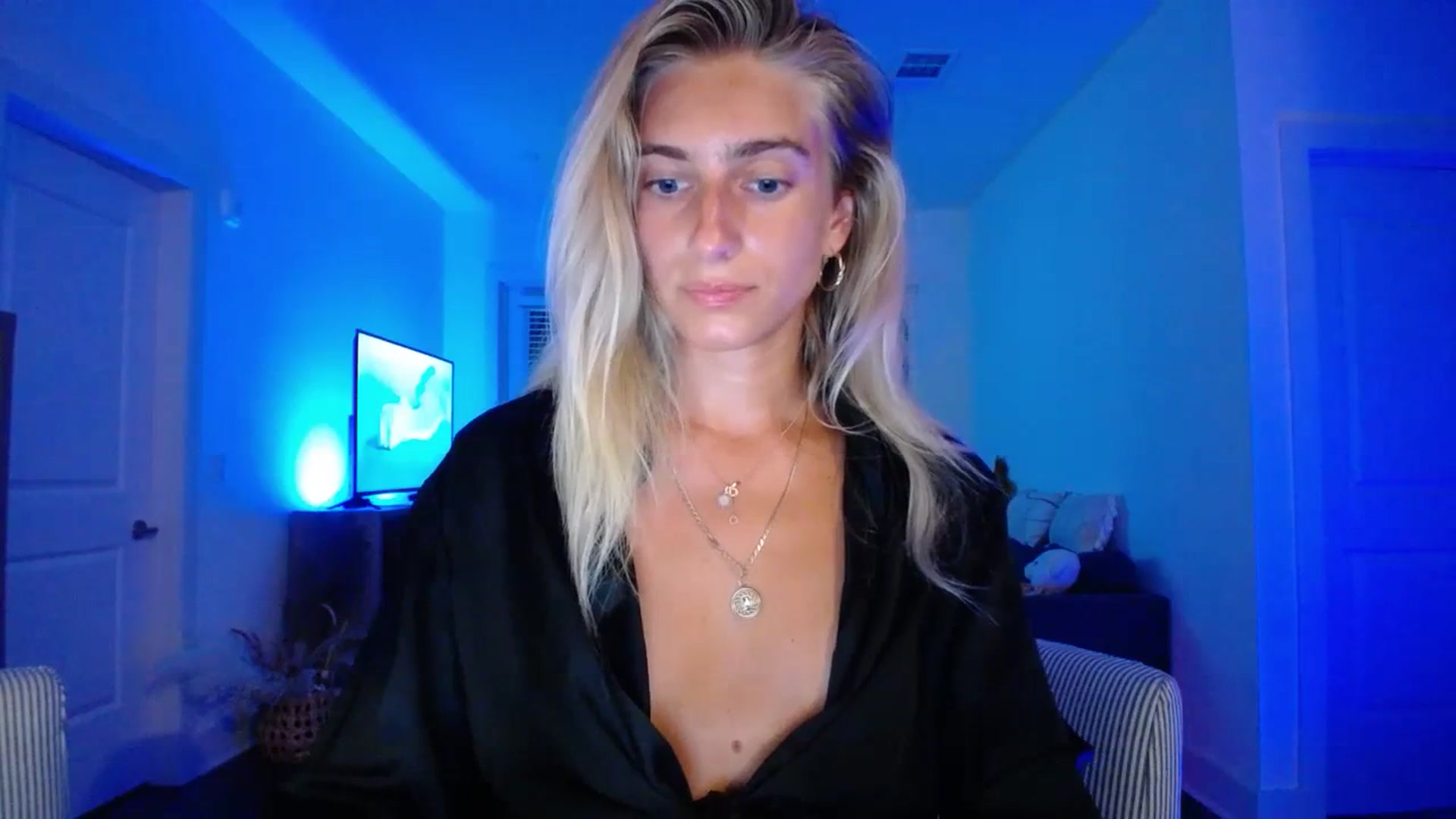 Gallery image thumbnail from BirthdayIrina's myfreecams stream on, 07/21/2023, 05:19 image 13 of 20