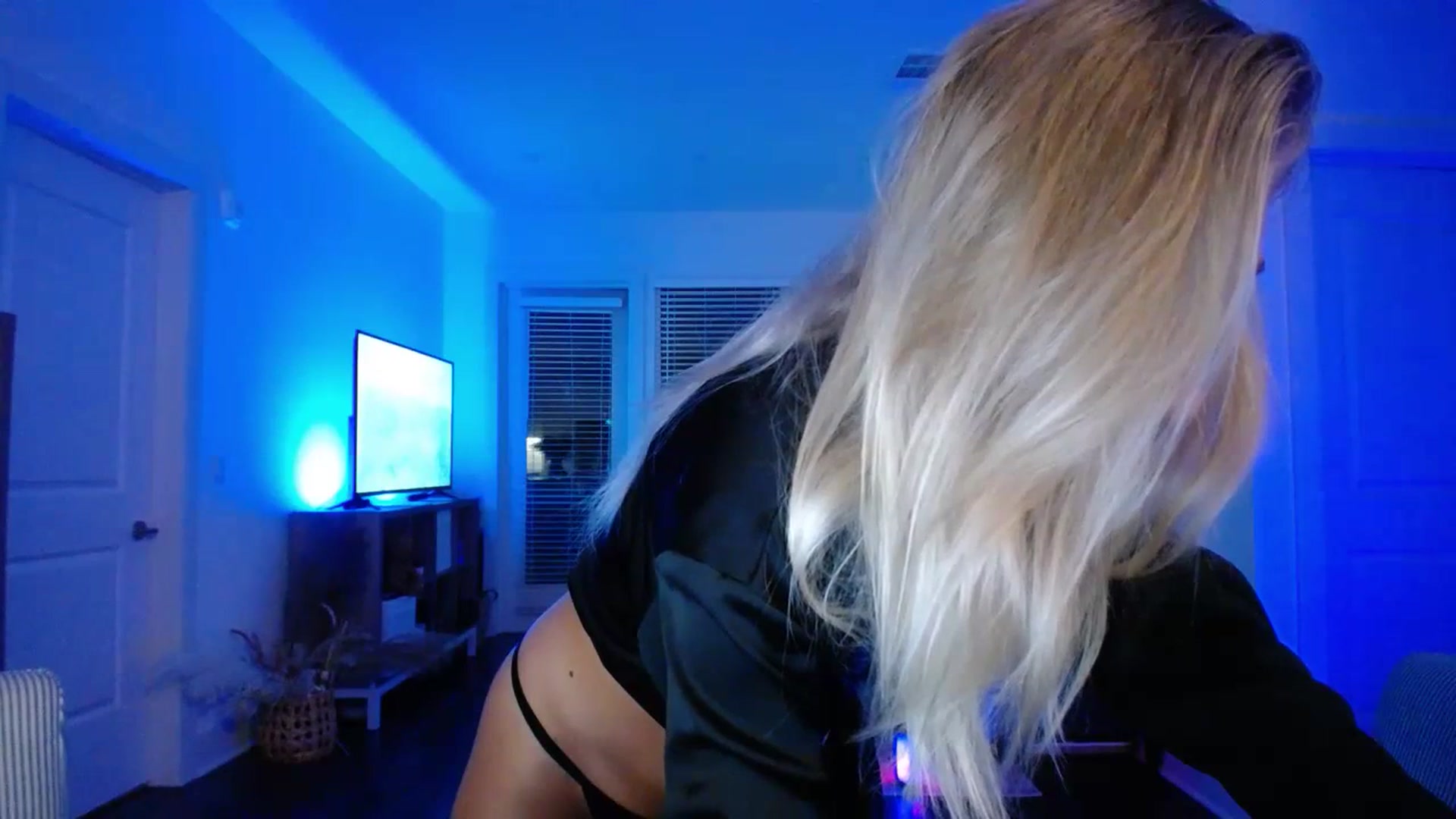 Gallery image thumbnail from BirthdayIrina's myfreecams stream on, 07/21/2023, 06:05 image 6 of 20