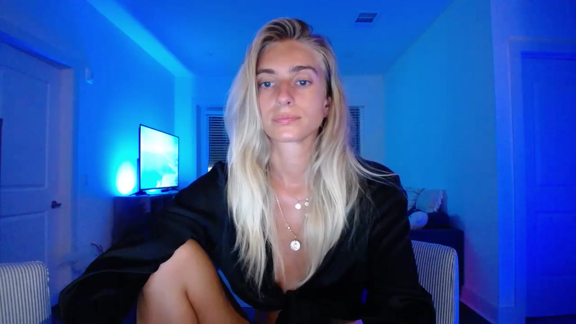 Gallery image thumbnail from BirthdayIrina's myfreecams stream on, 07/21/2023, 06:05 image 18 of 20