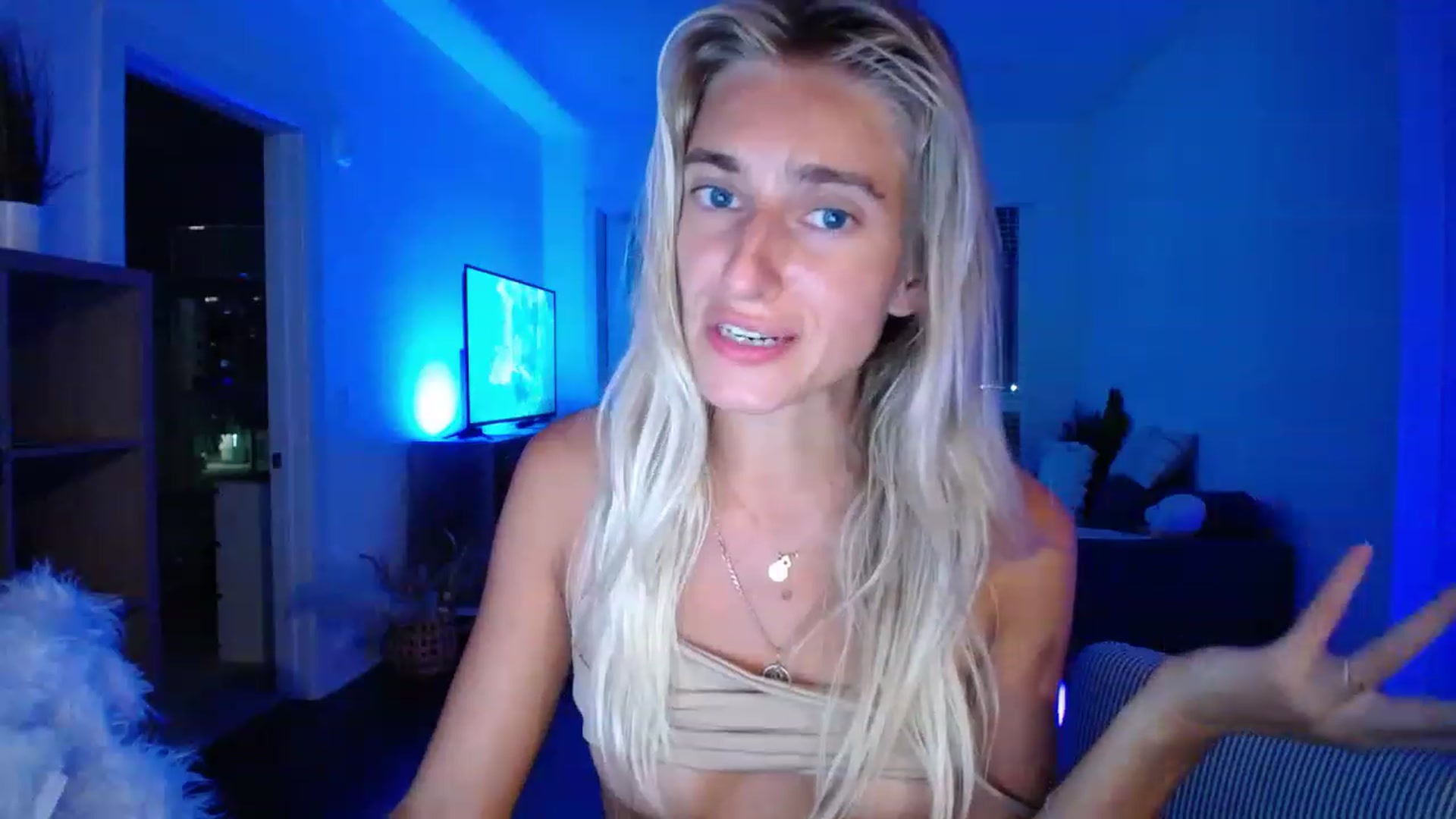 Gallery image thumbnail from BirthdayIrina's myfreecams stream on, 07/27/2023, 05:44 image 15 of 20