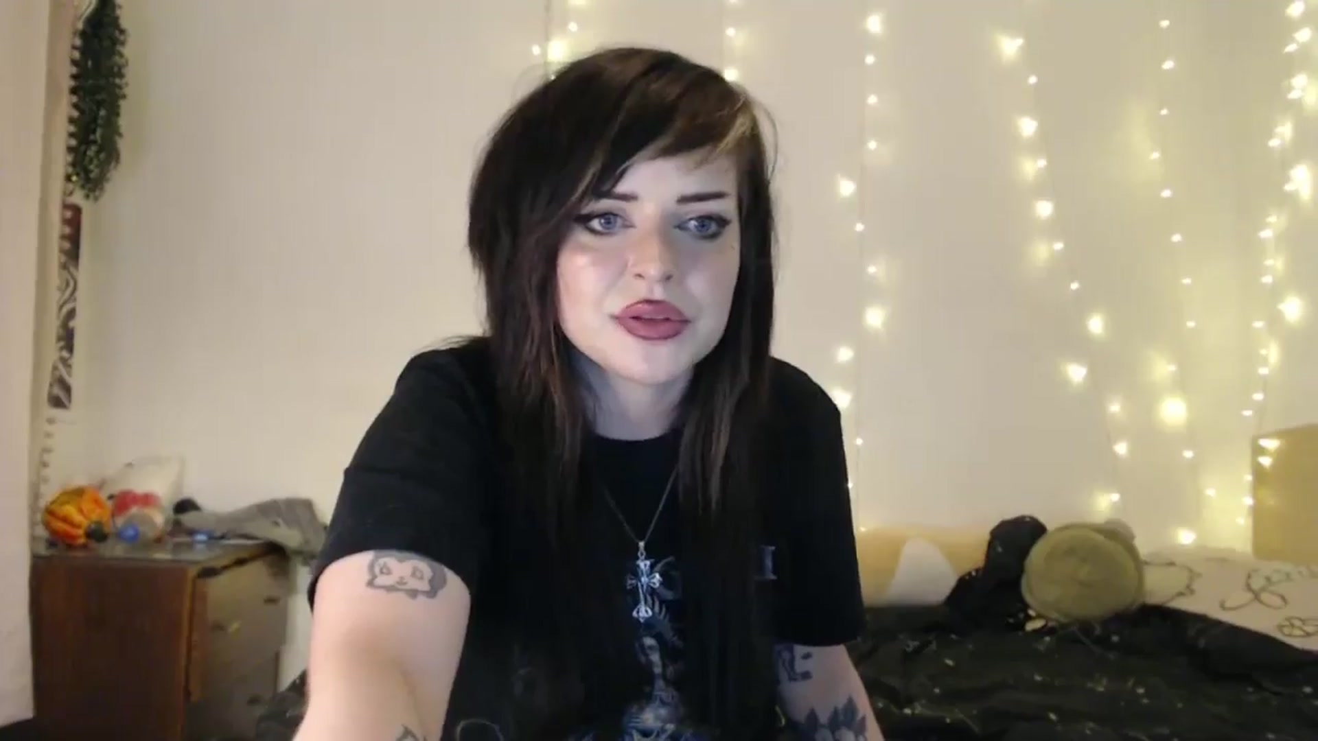 Gallery image thumbnail from BirthdayLex's myfreecams stream on, 07/25/2024, 23:28 image 8 of 20
