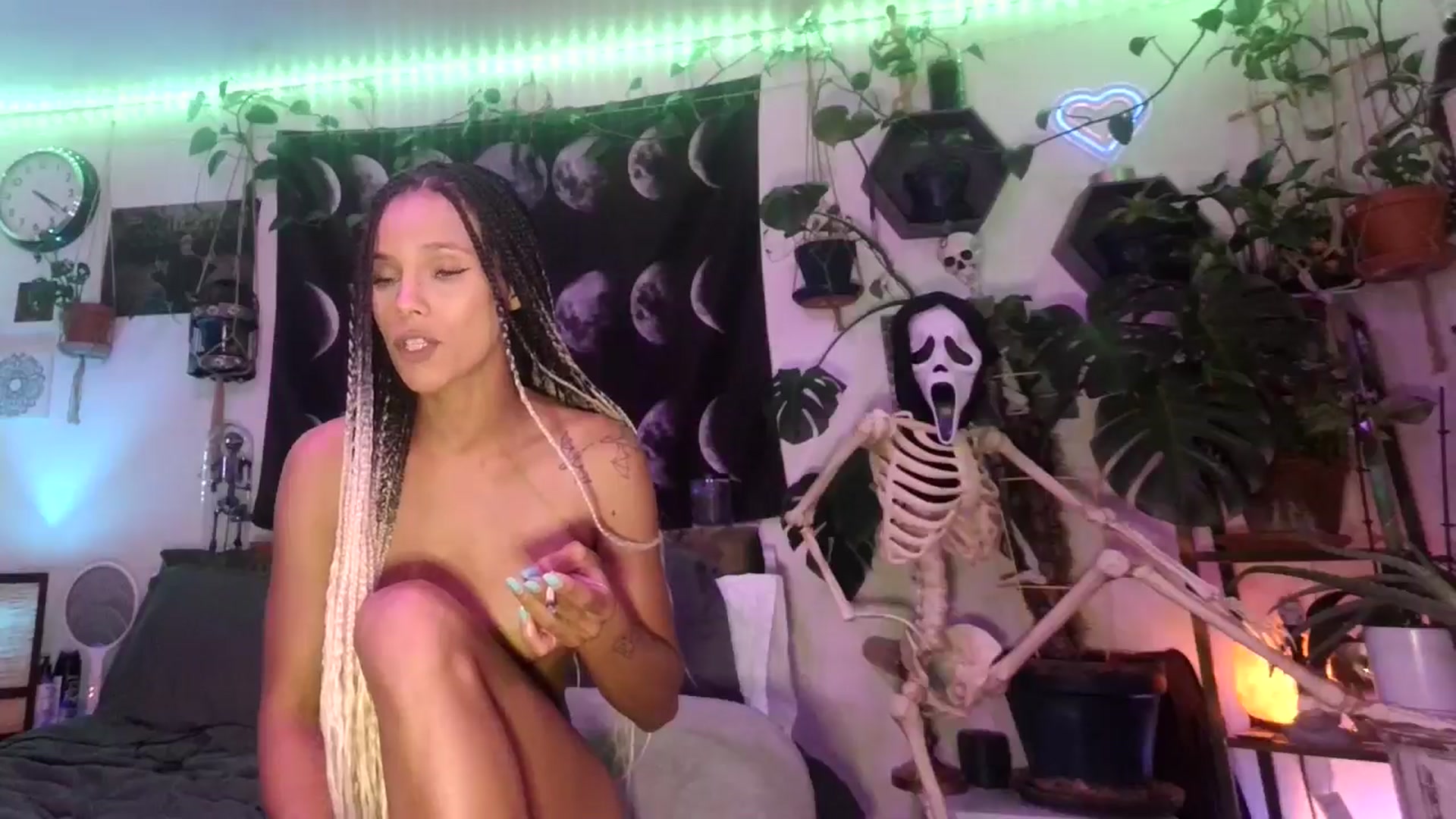 Gallery image thumbnail from BirthdayLexxx's myfreecams stream on, 09/07/2024, 08:32 image 5 of 20