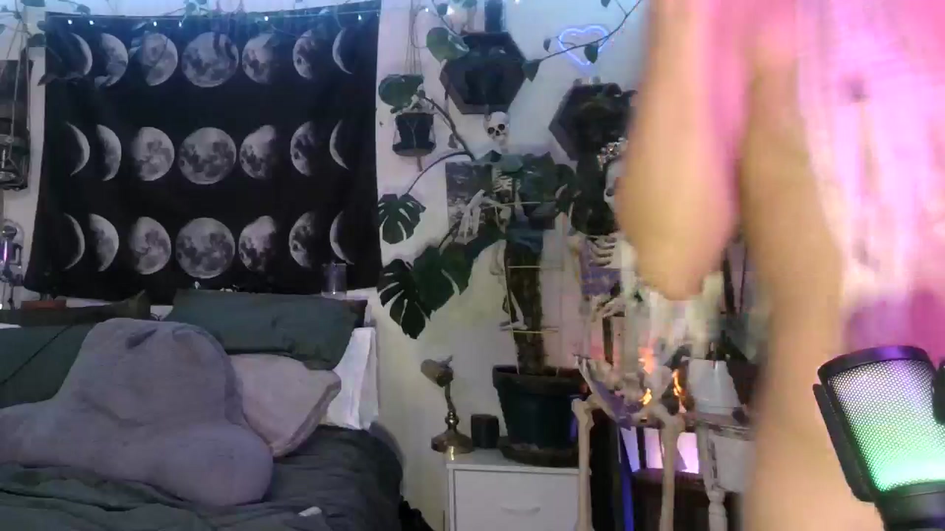 Gallery image thumbnail from BirthdayLexxx's myfreecams stream on, 09/08/2024, 09:53 image 10 of 20
