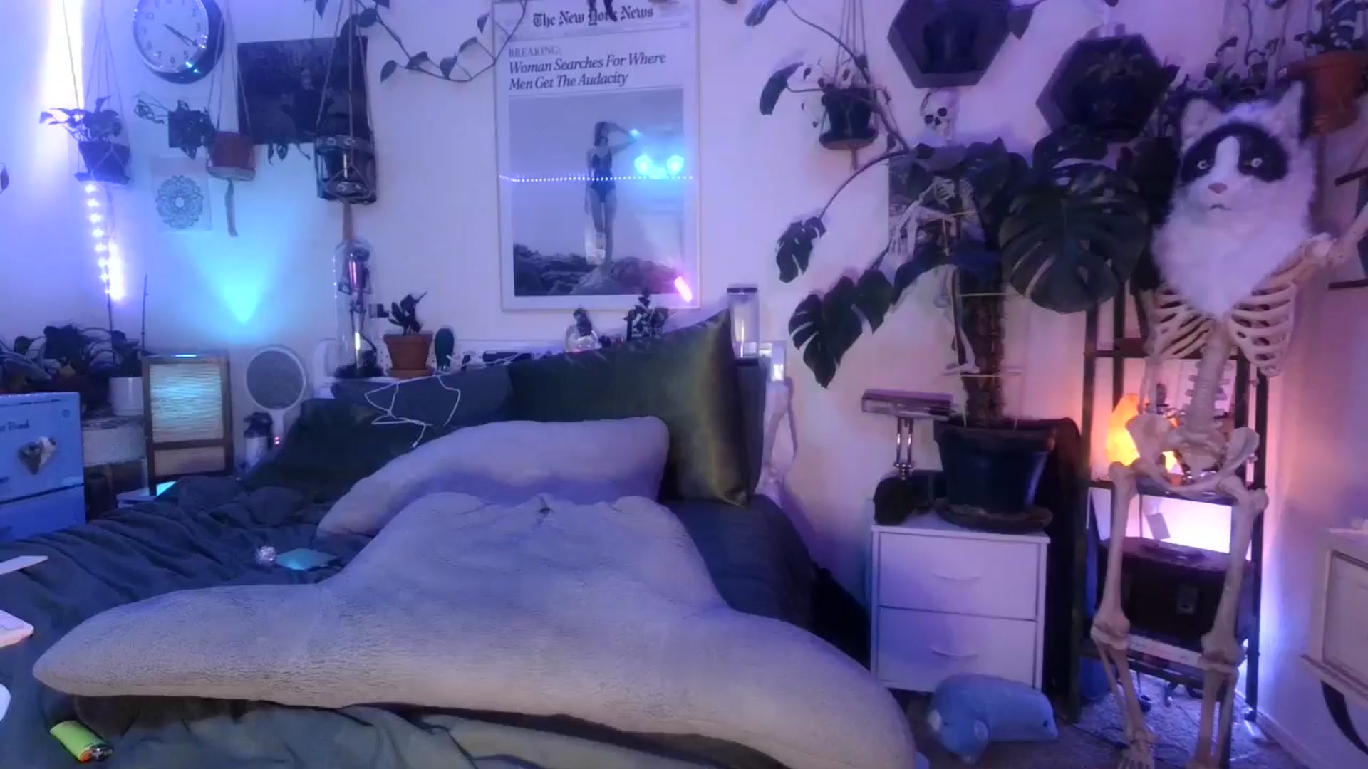 Gallery image thumbnail from BirthdayLexxx's myfreecams stream on, 09/17/2024, 07:10 image 4 of 20