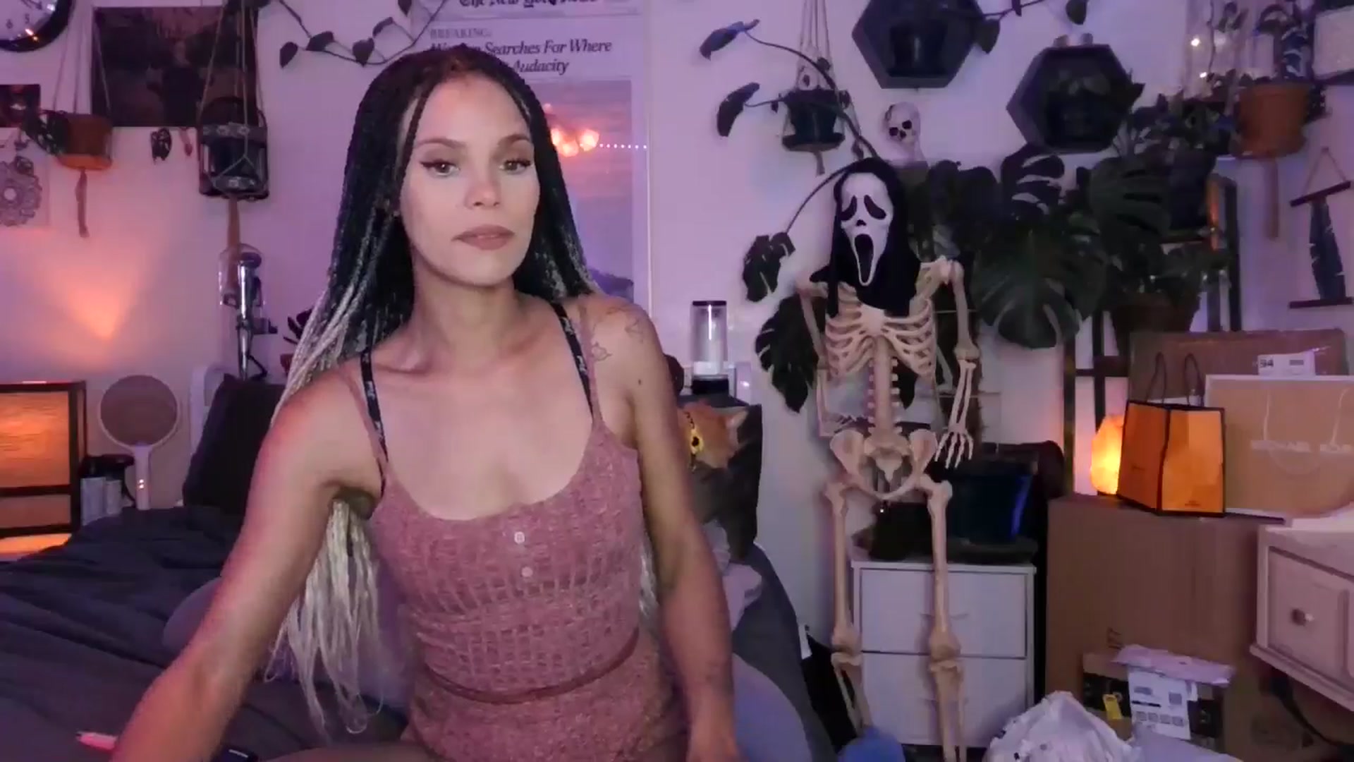 Gallery image thumbnail from BirthdayLexxx's myfreecams stream on, 09/23/2024, 05:00 image 16 of 20