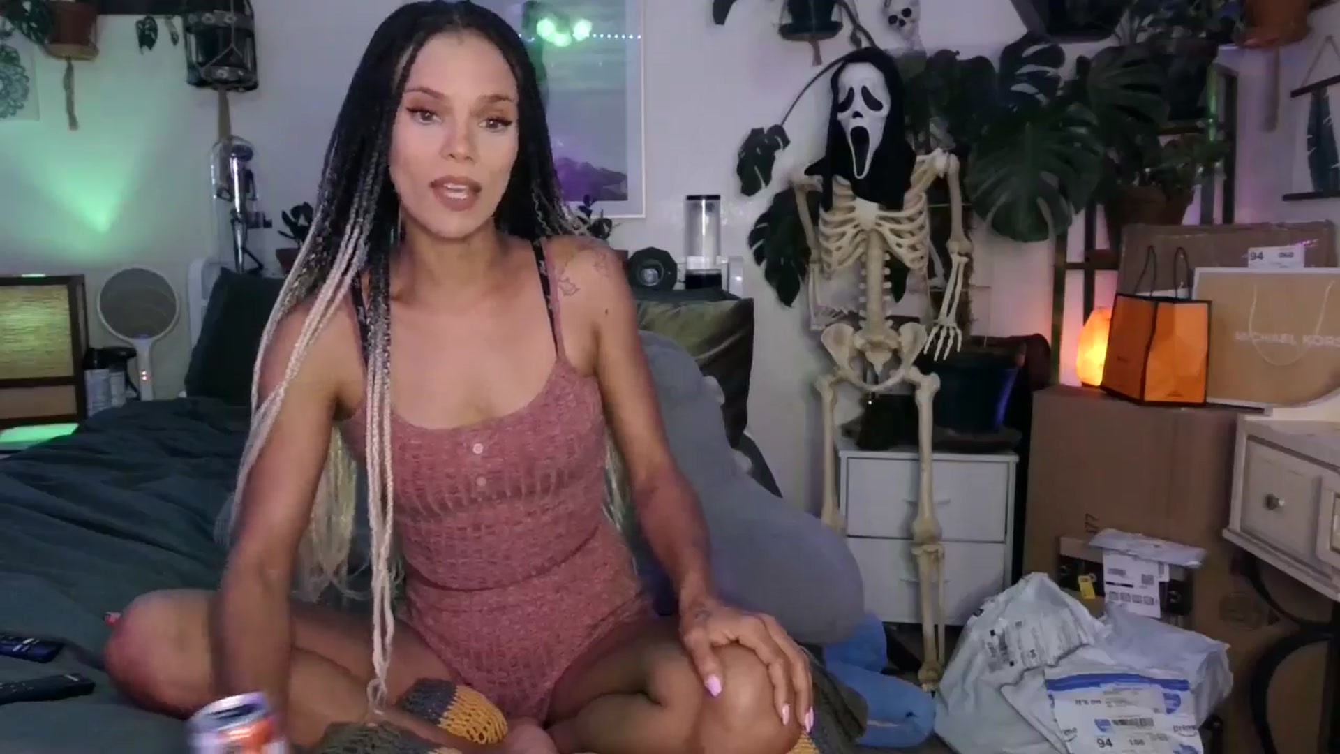 Gallery image thumbnail from BirthdayLexxx's myfreecams stream on, 09/23/2024, 05:00 image 11 of 20