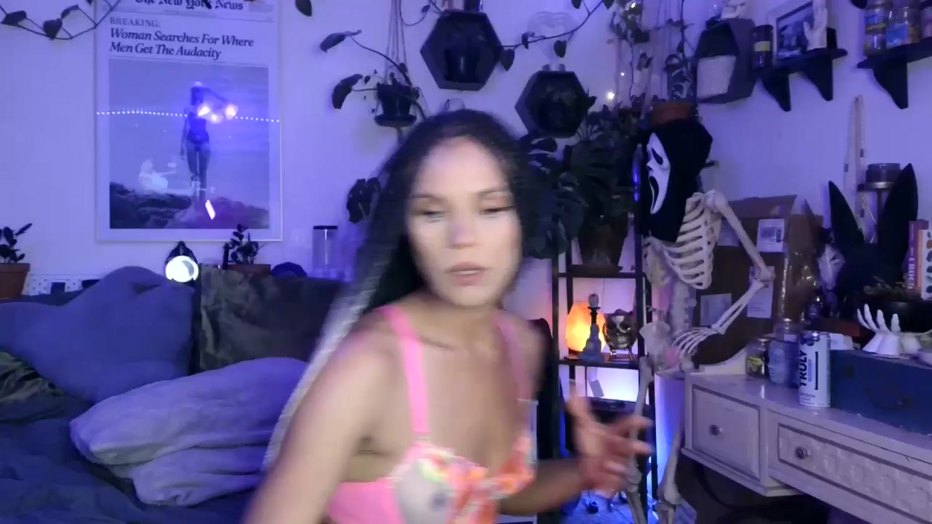 Gallery image thumbnail from BirthdayLexxx's myfreecams stream on, 09/24/2024, 10:01 image 1 of 20