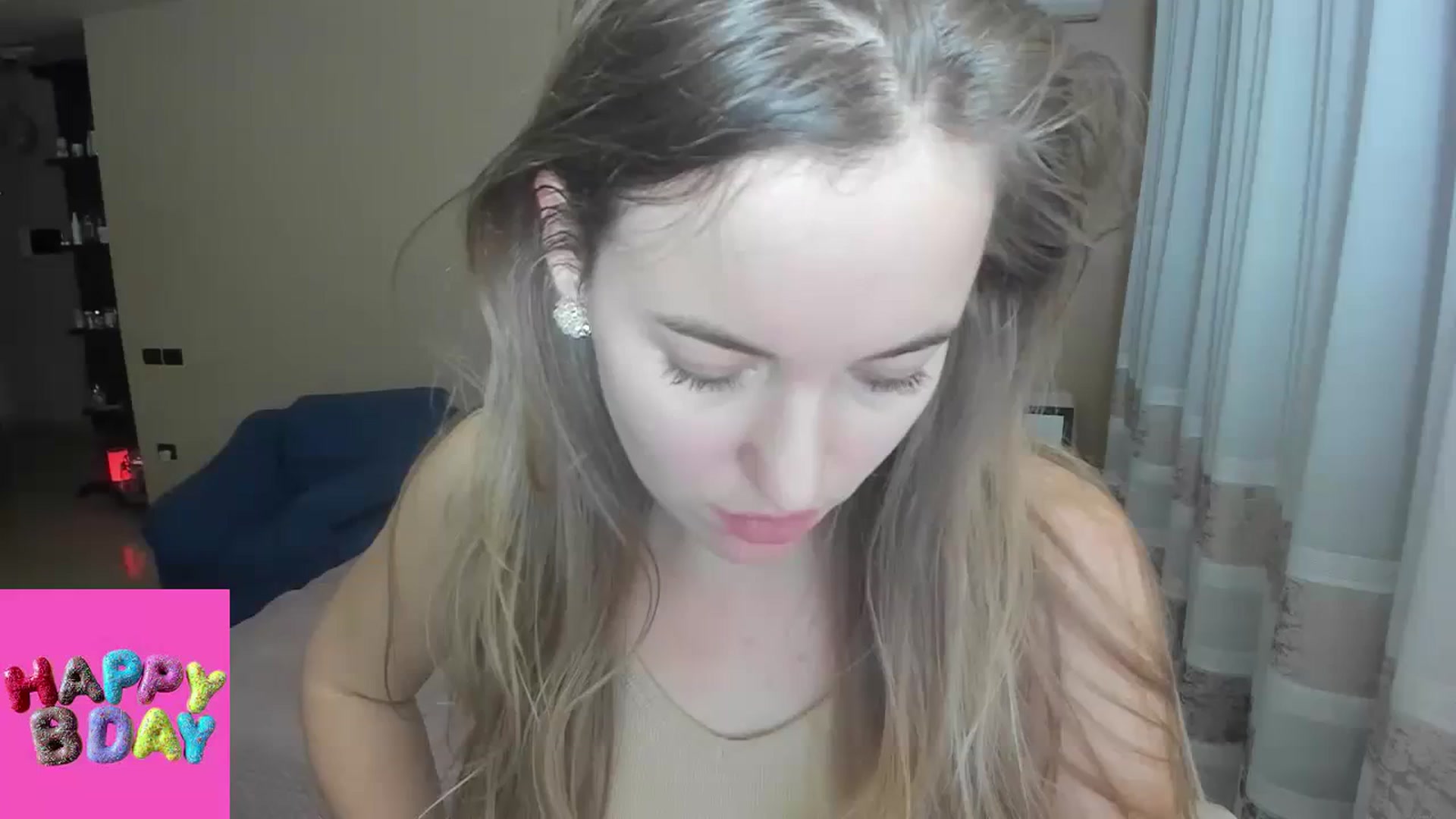 Gallery image thumbnail from BirthdayLori's myfreecams stream on, 02/15/2024, 18:10 image 17 of 20