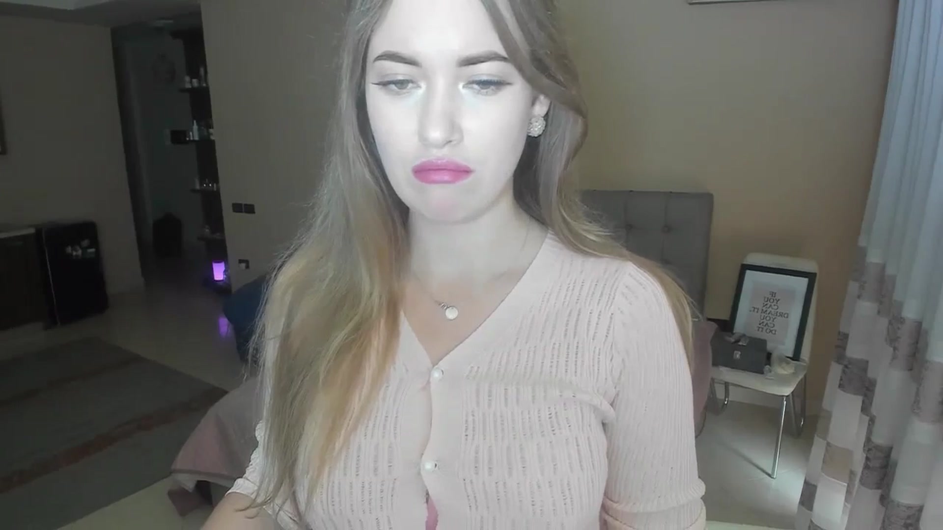 Gallery image thumbnail from BirthdayLori's myfreecams stream on, 03/01/2024, 15:01 image 15 of 20