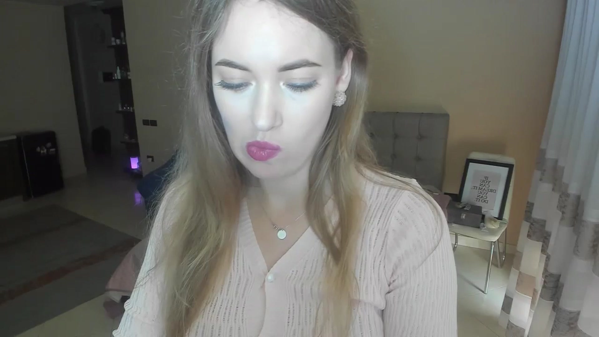 Gallery image thumbnail from BirthdayLori's myfreecams stream on, 03/01/2024, 15:01 image 20 of 20