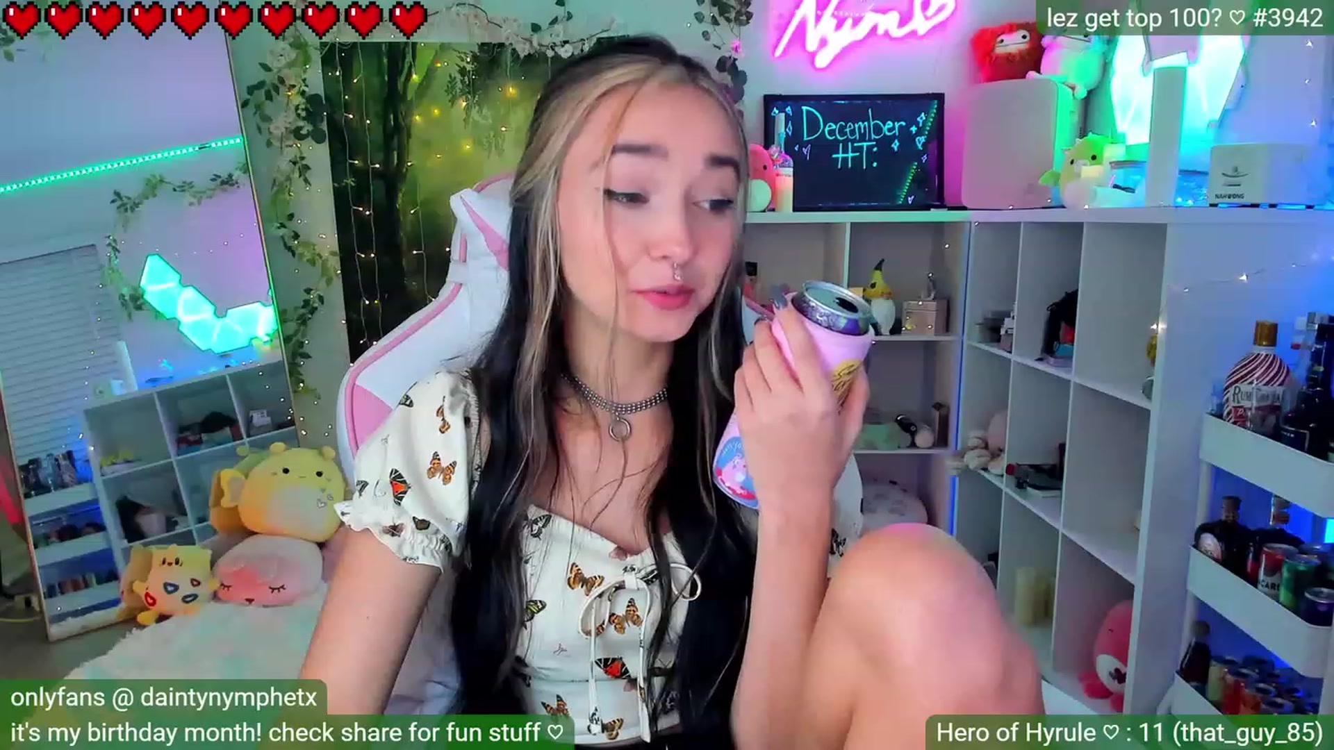 Gallery image thumbnail from BirthdayNym's myfreecams stream on, 12/02/2022, 03:00 image 5 of 20