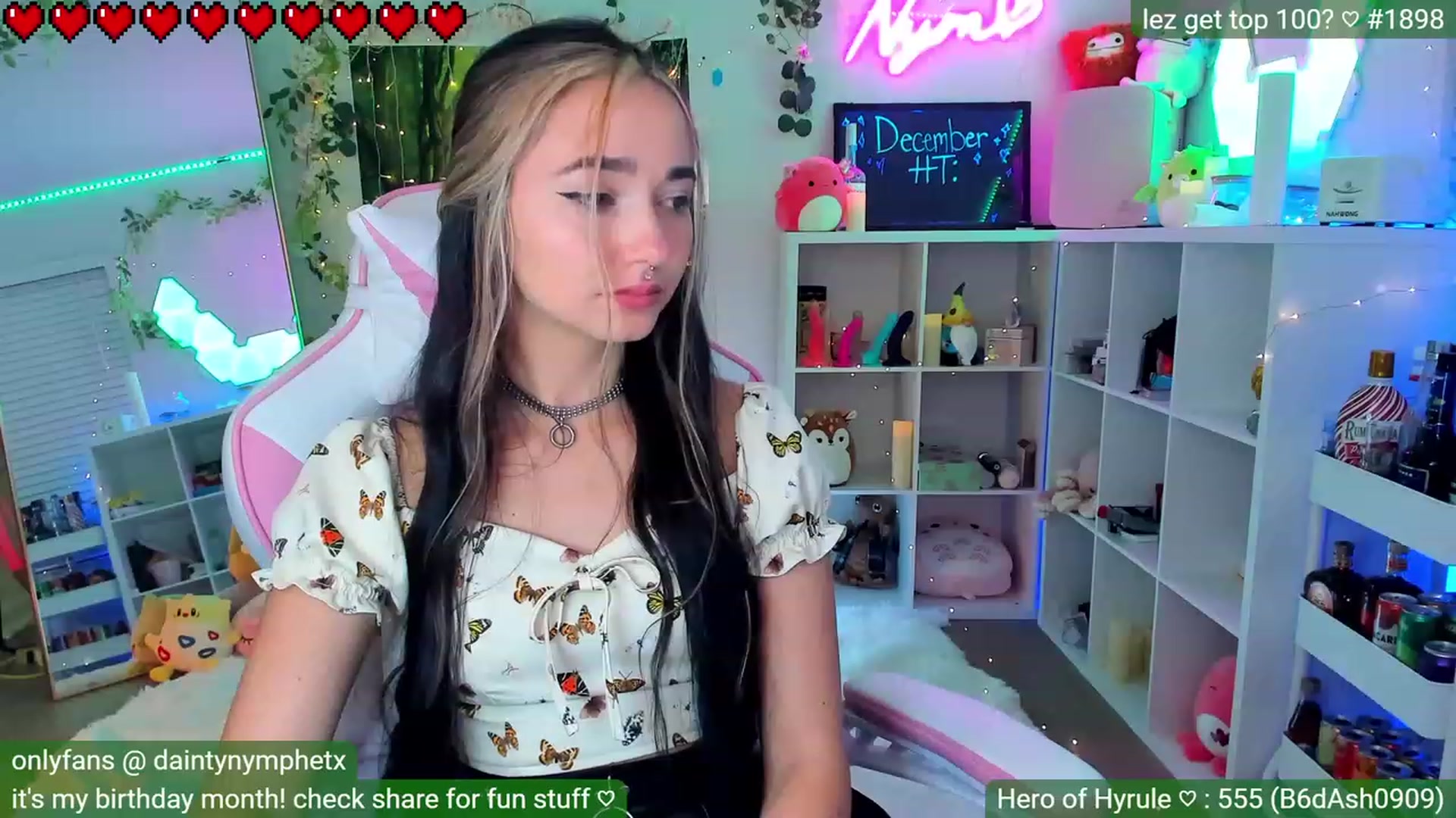 Gallery image thumbnail from BirthdayNym's myfreecams stream on, 12/02/2022, 03:00 image 12 of 20
